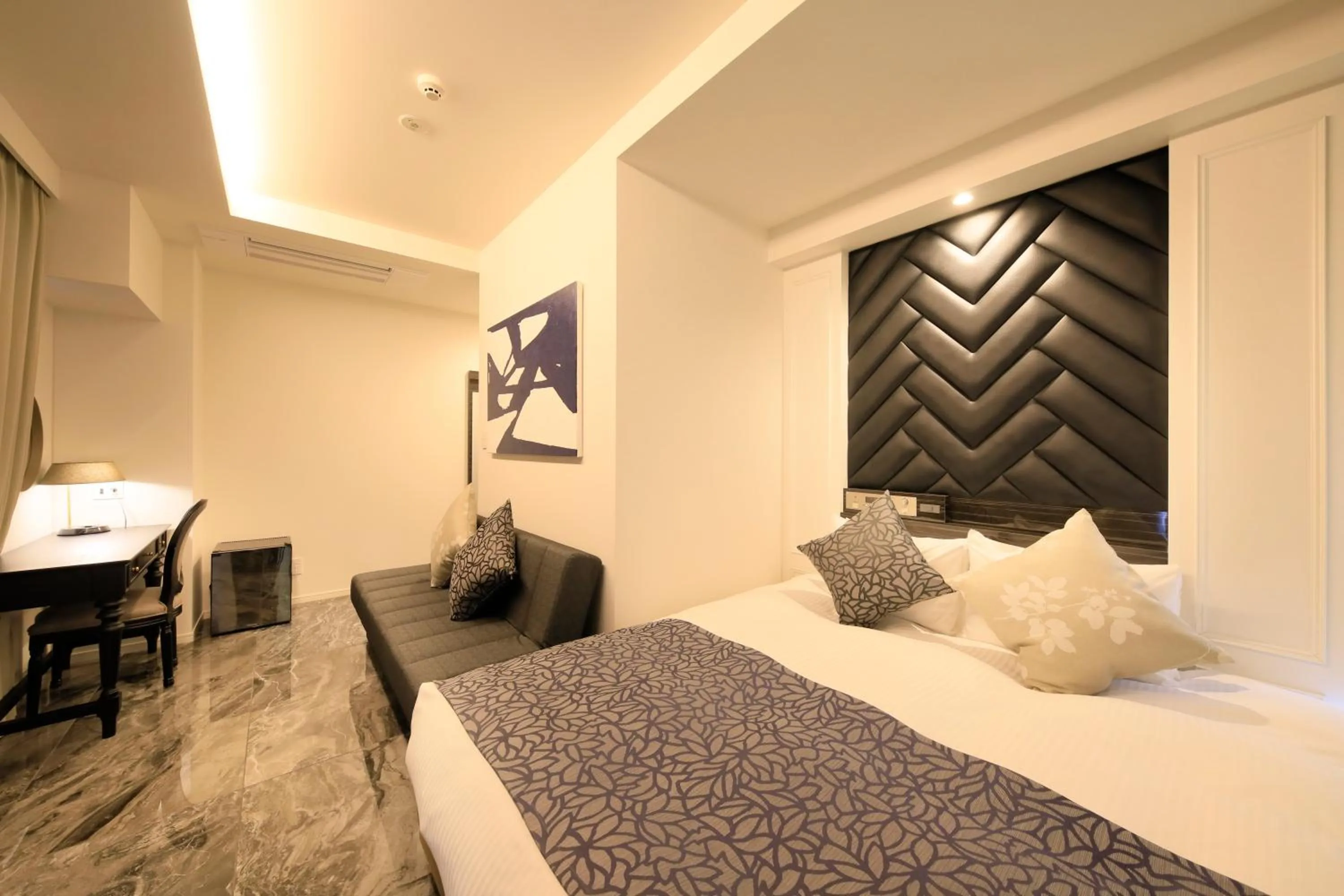 Photo of the whole room, Bed in Centurion Hotel Residential Akasaka Station