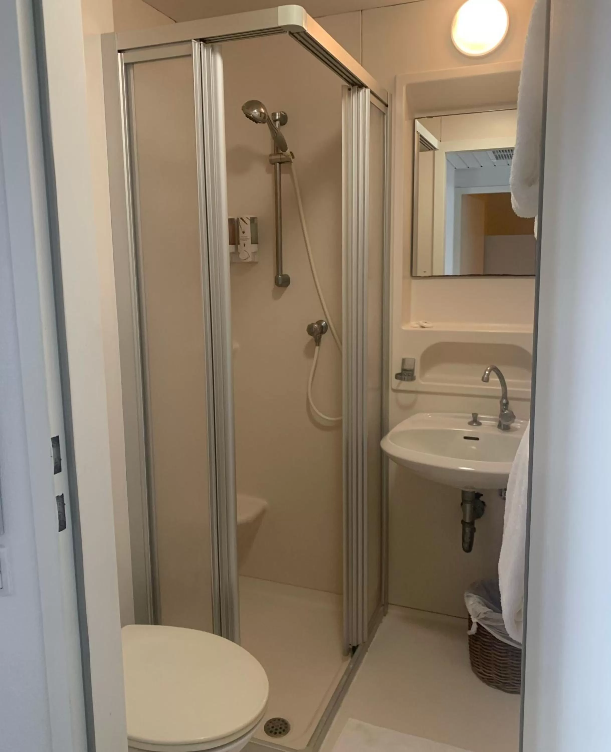 Bathroom in Montana Eco Resort