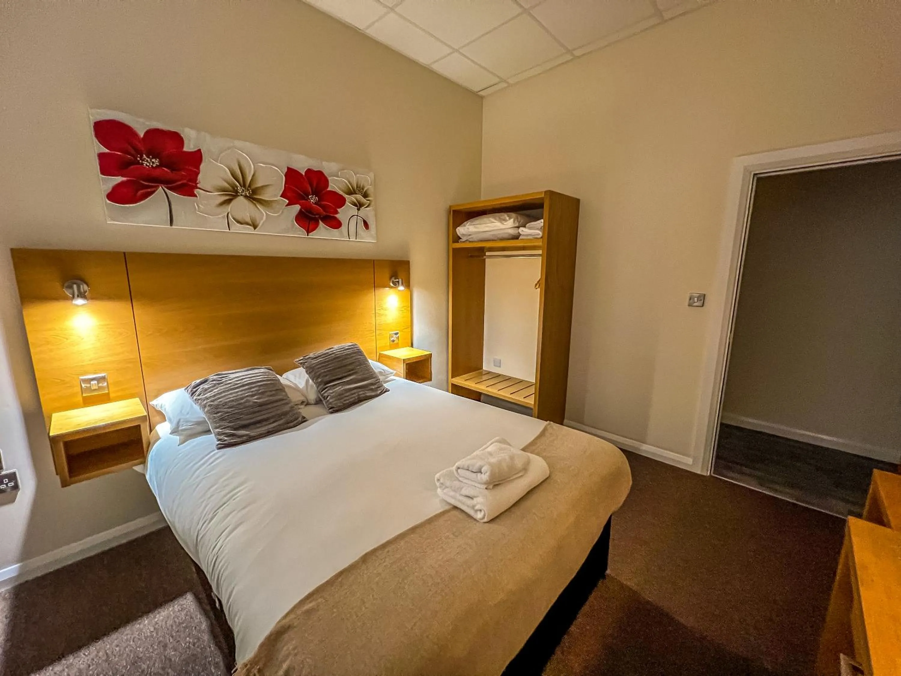 Bedroom in County Hall Apartment Hotel