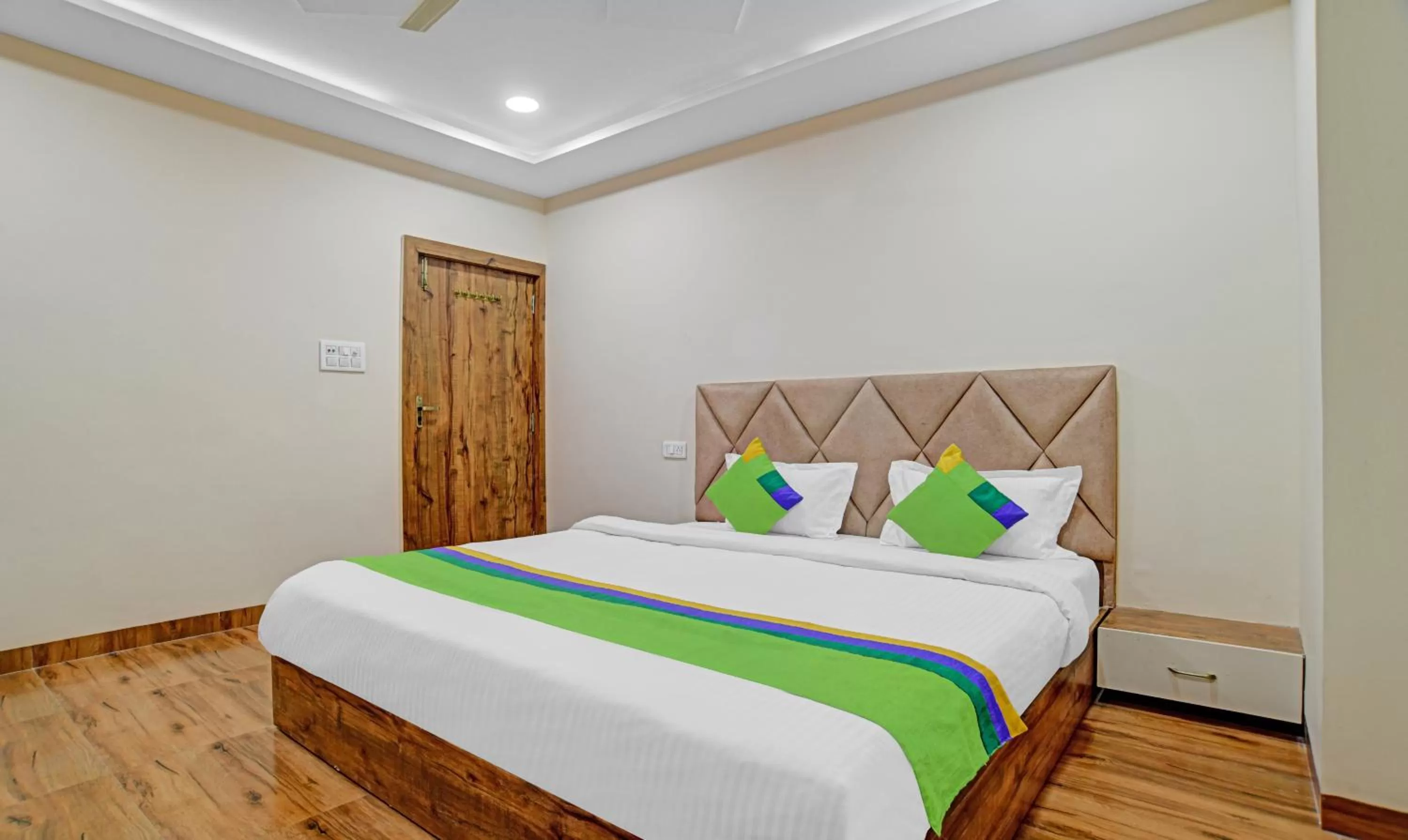 Bedroom, Bed in Treebo Nirvana Elite