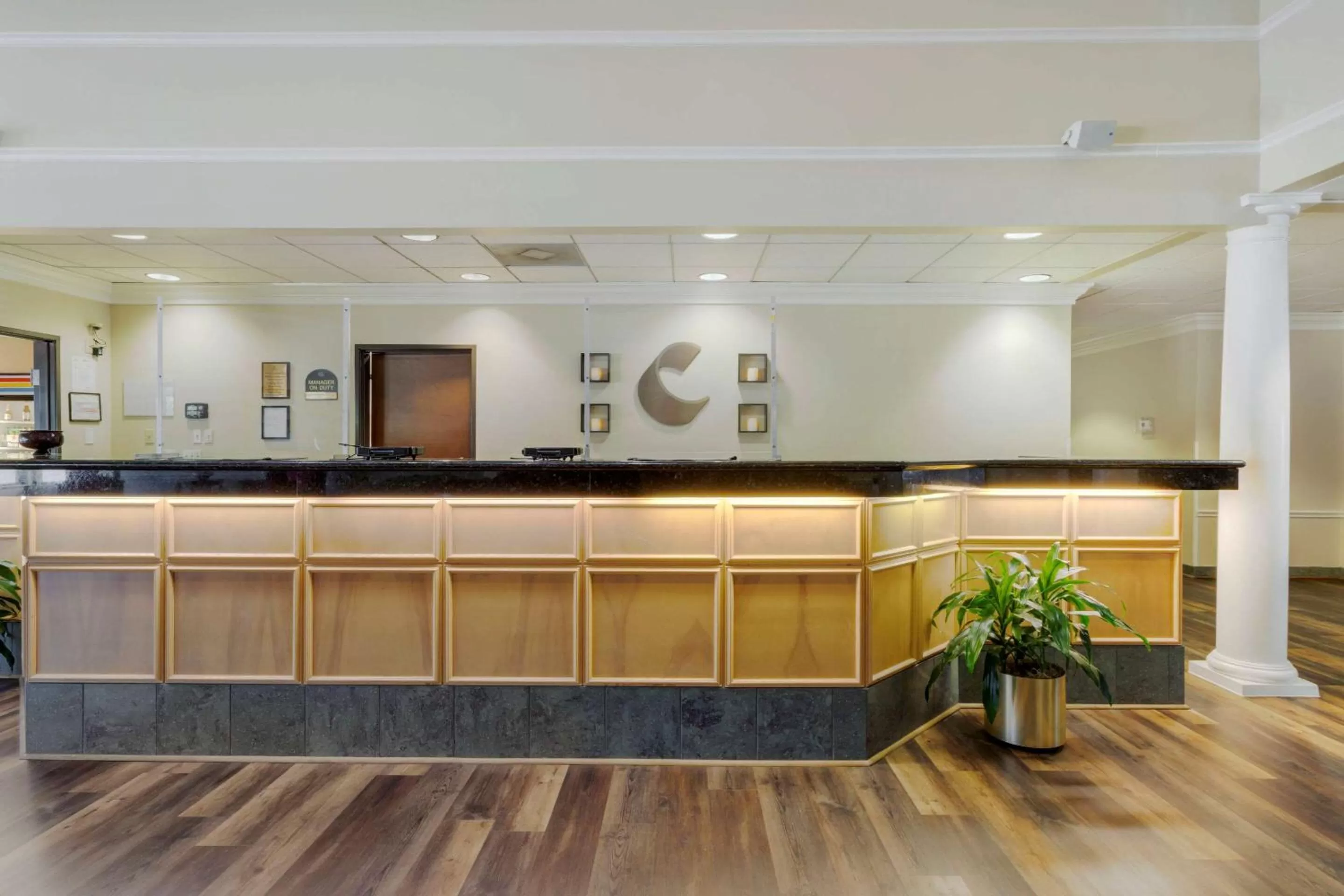 Lobby or reception in Comfort Suites La Porte - Baytown