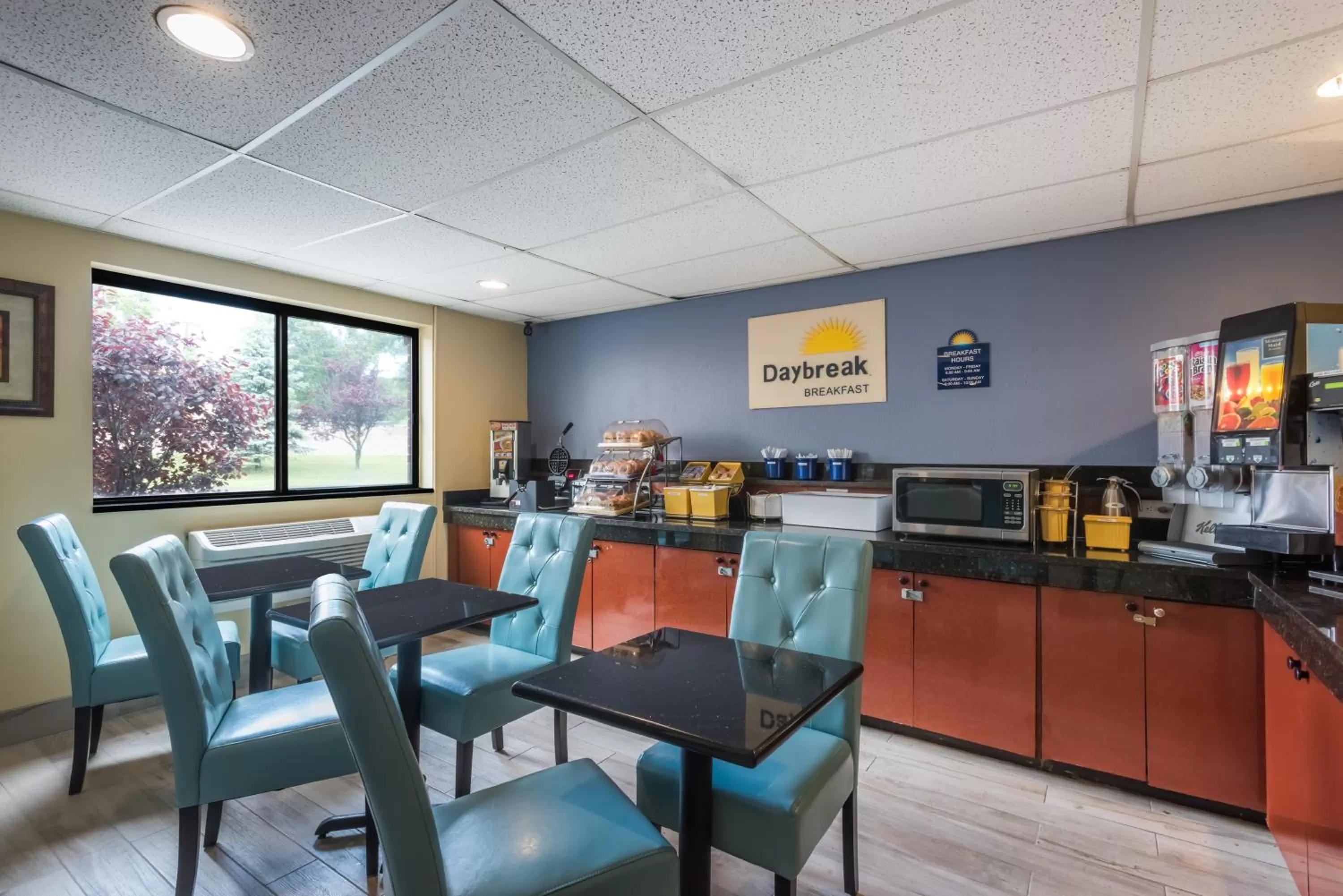 Food and drinks, Restaurant/Places to Eat in Days Inn by Wyndham Greenfield