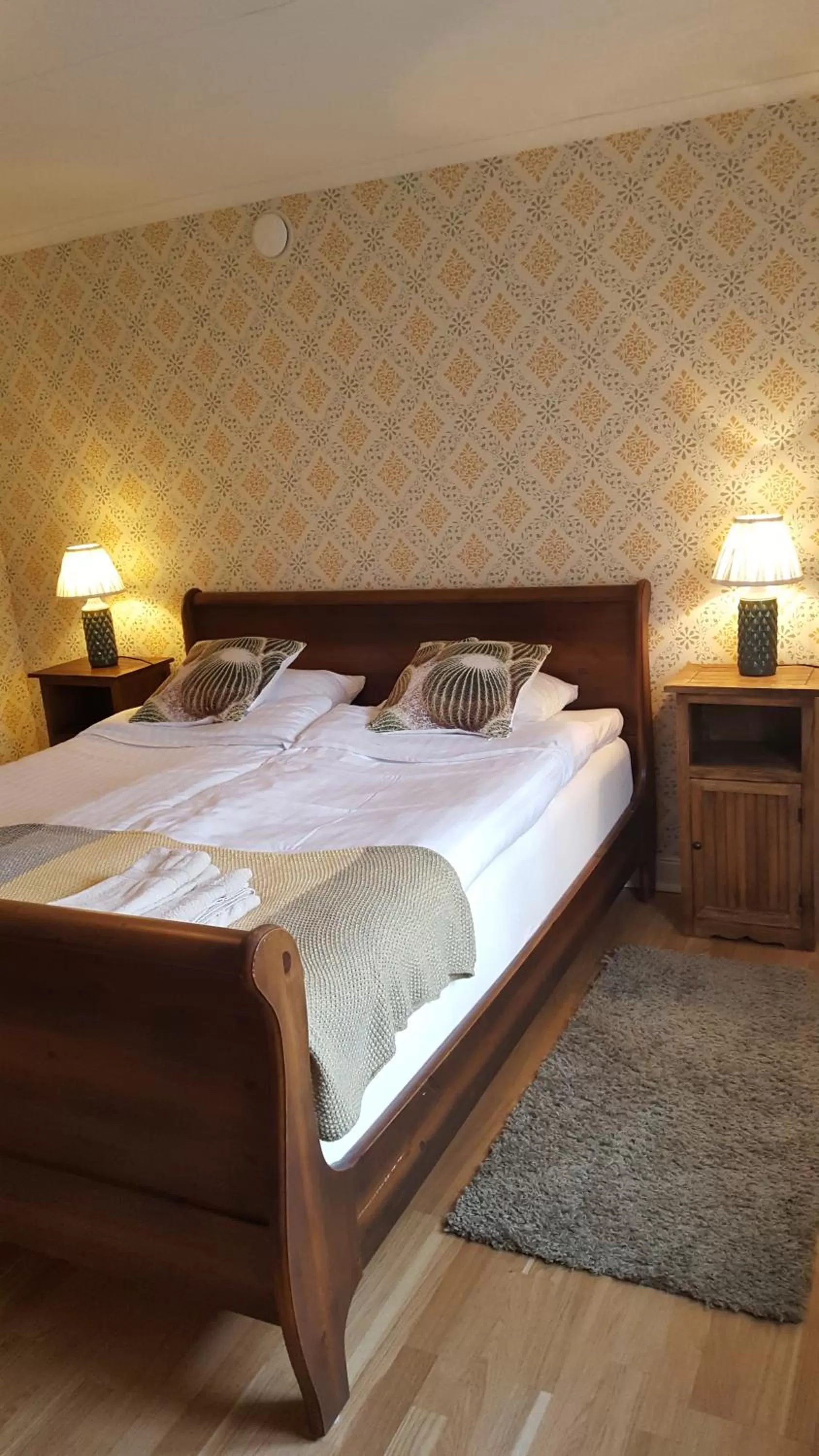 Photo of the whole room, Bed in Långshyttans Brukshotell