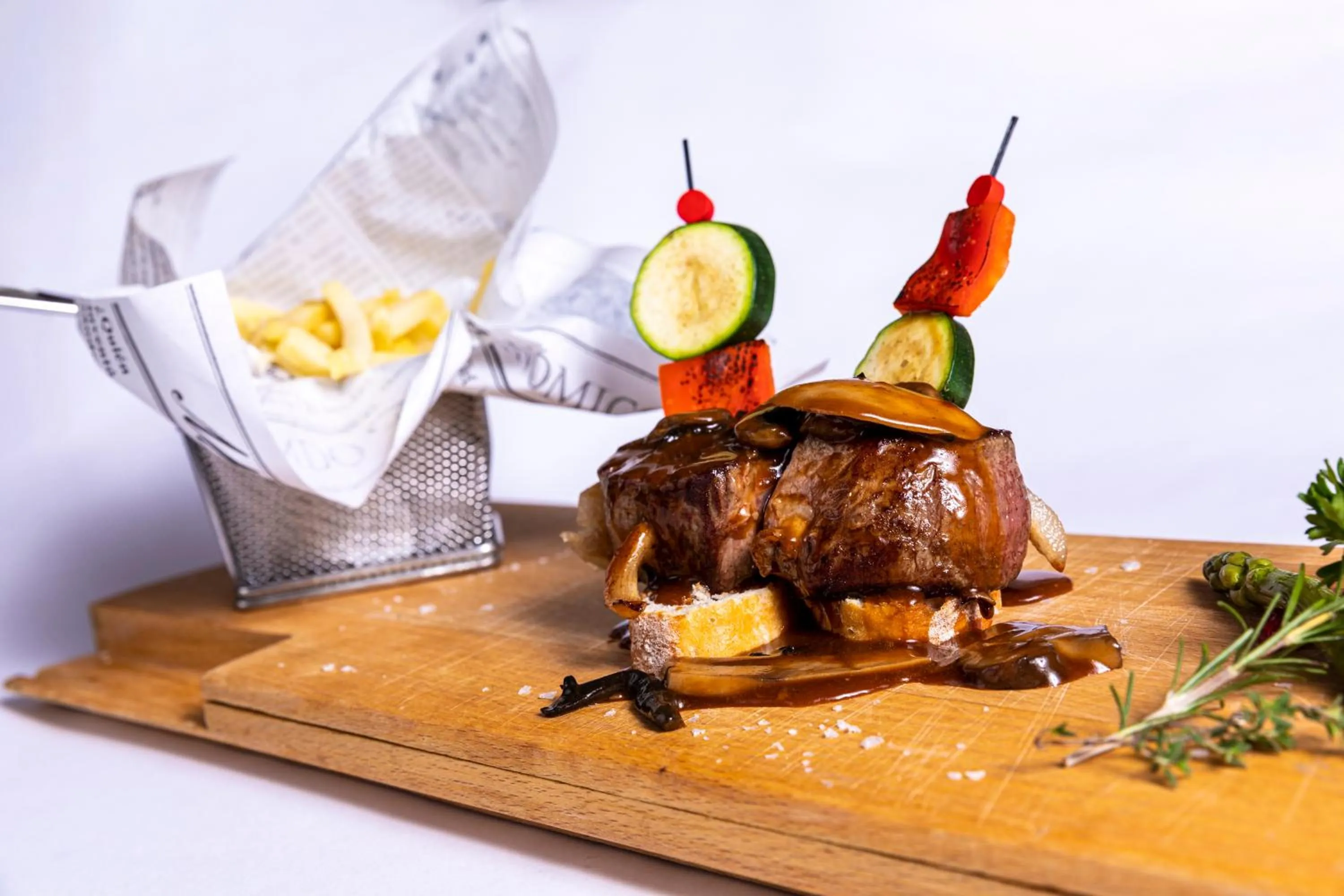 Restaurant/places to eat in Hotel del Prado