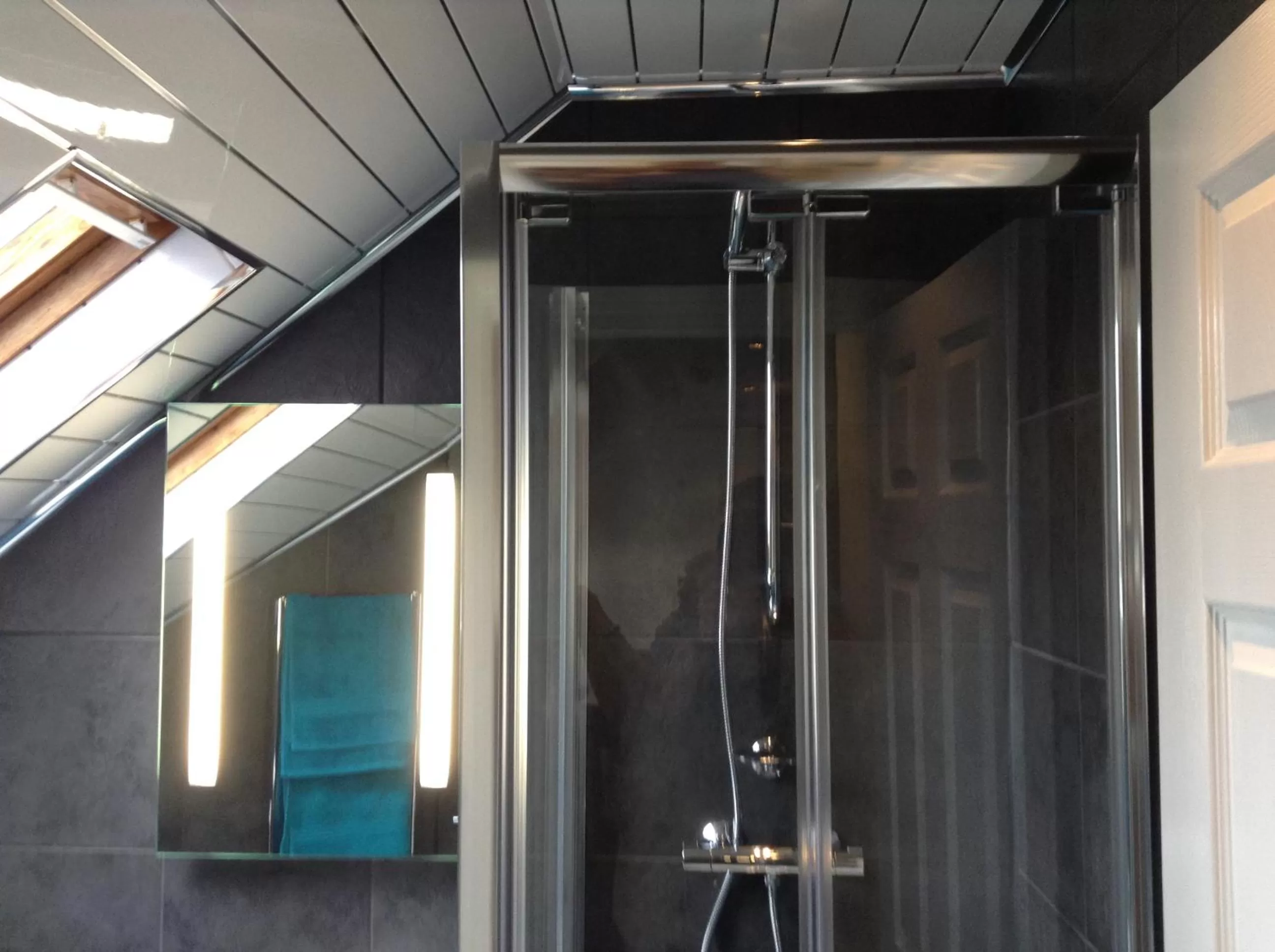 Shower in Cassandra Guest House