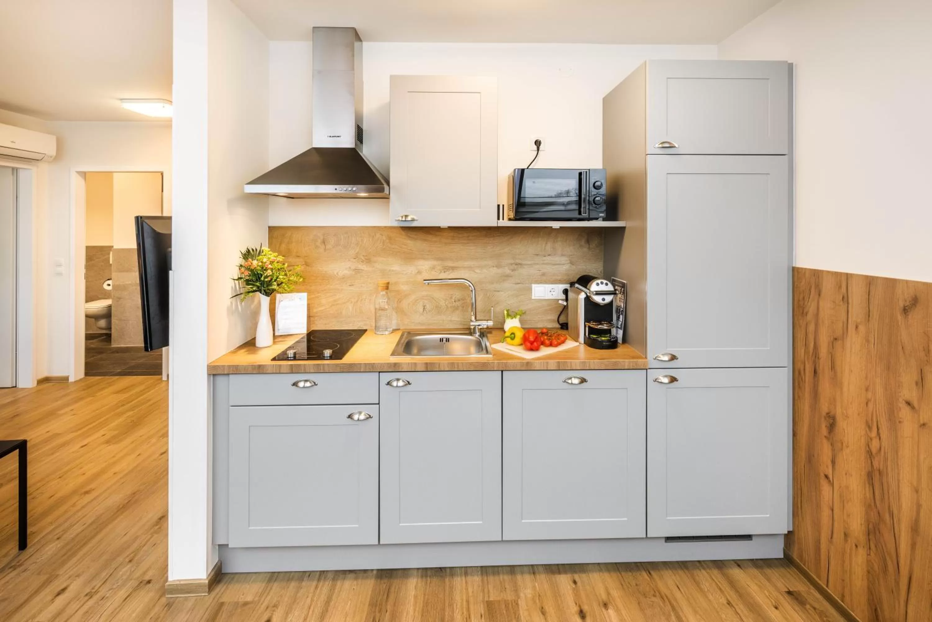 Coffee/tea facilities in Jimmy's Apartments Lory