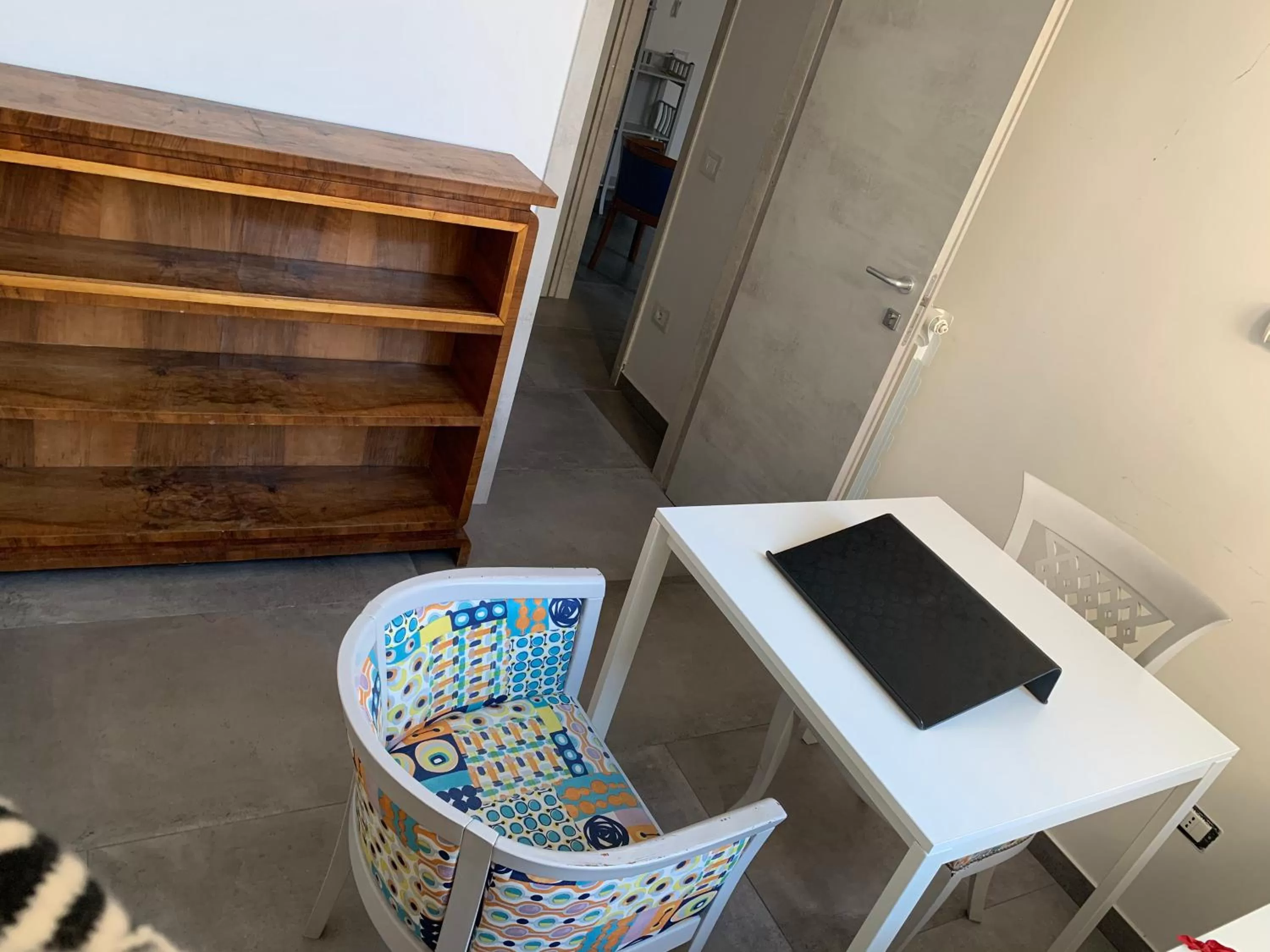 Photo of the whole room in Specchio di Parthenope B&B