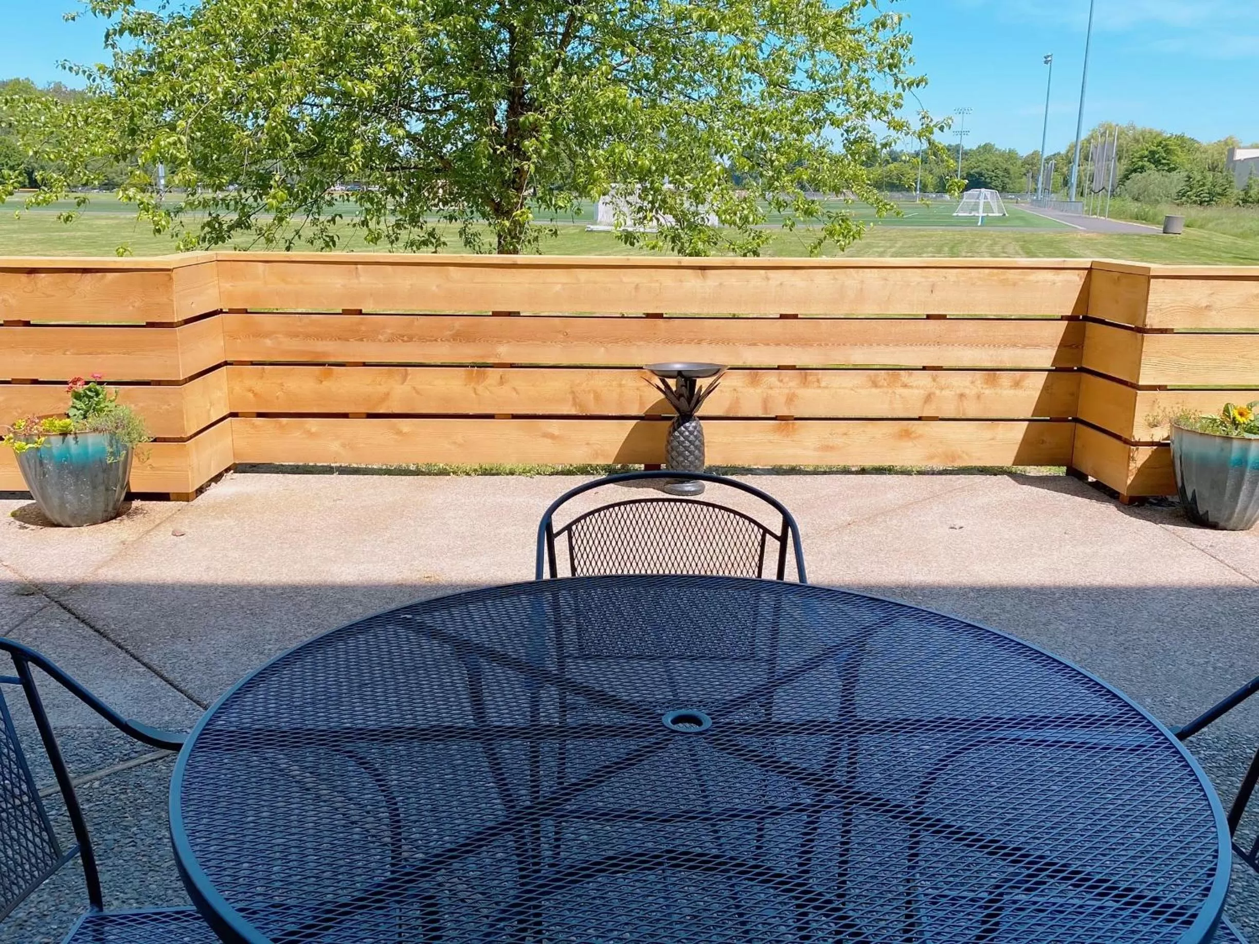 Patio in Country Inn & Suites by Radisson, Delta Park North Portland