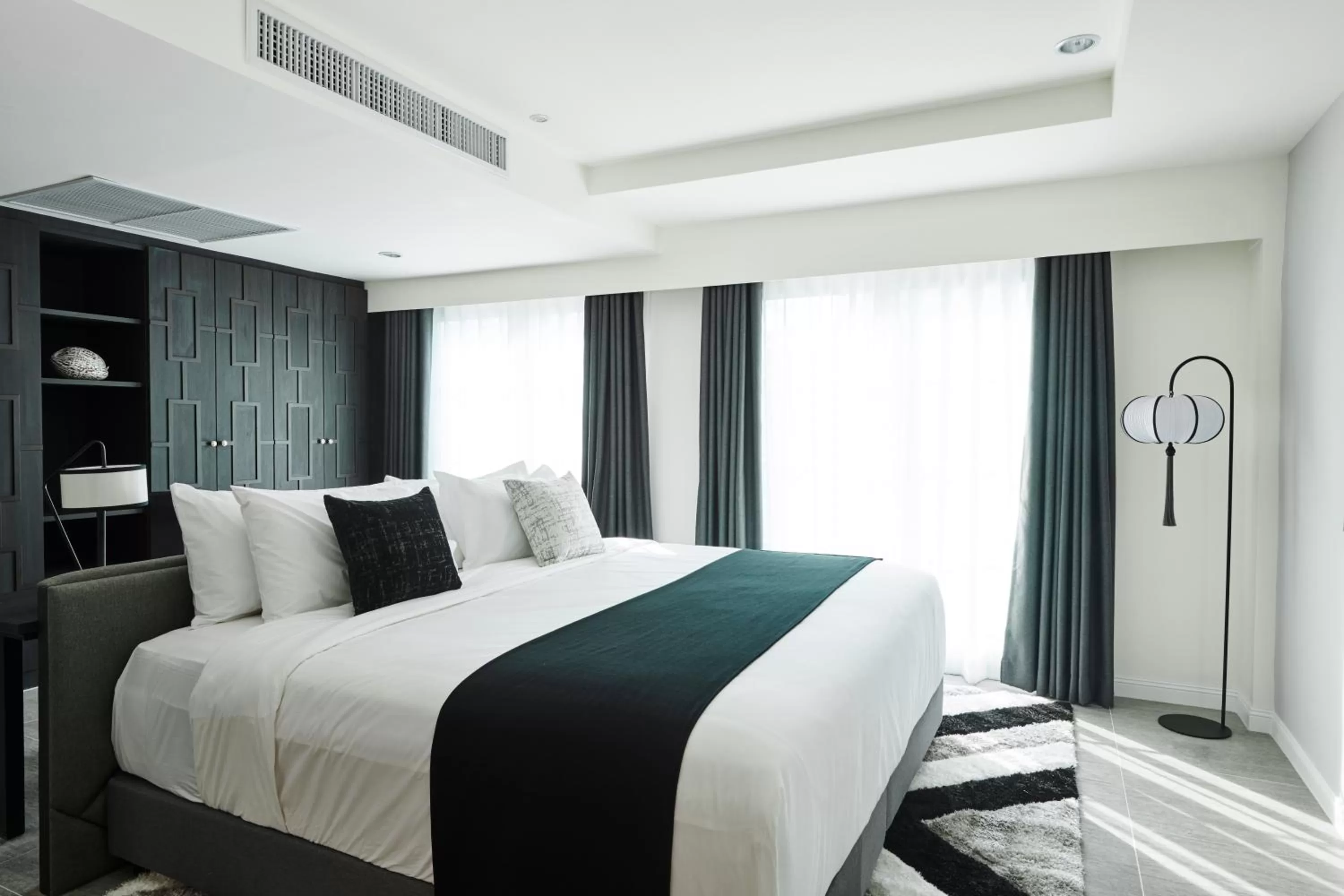 Bed in Villa De Pranakorn