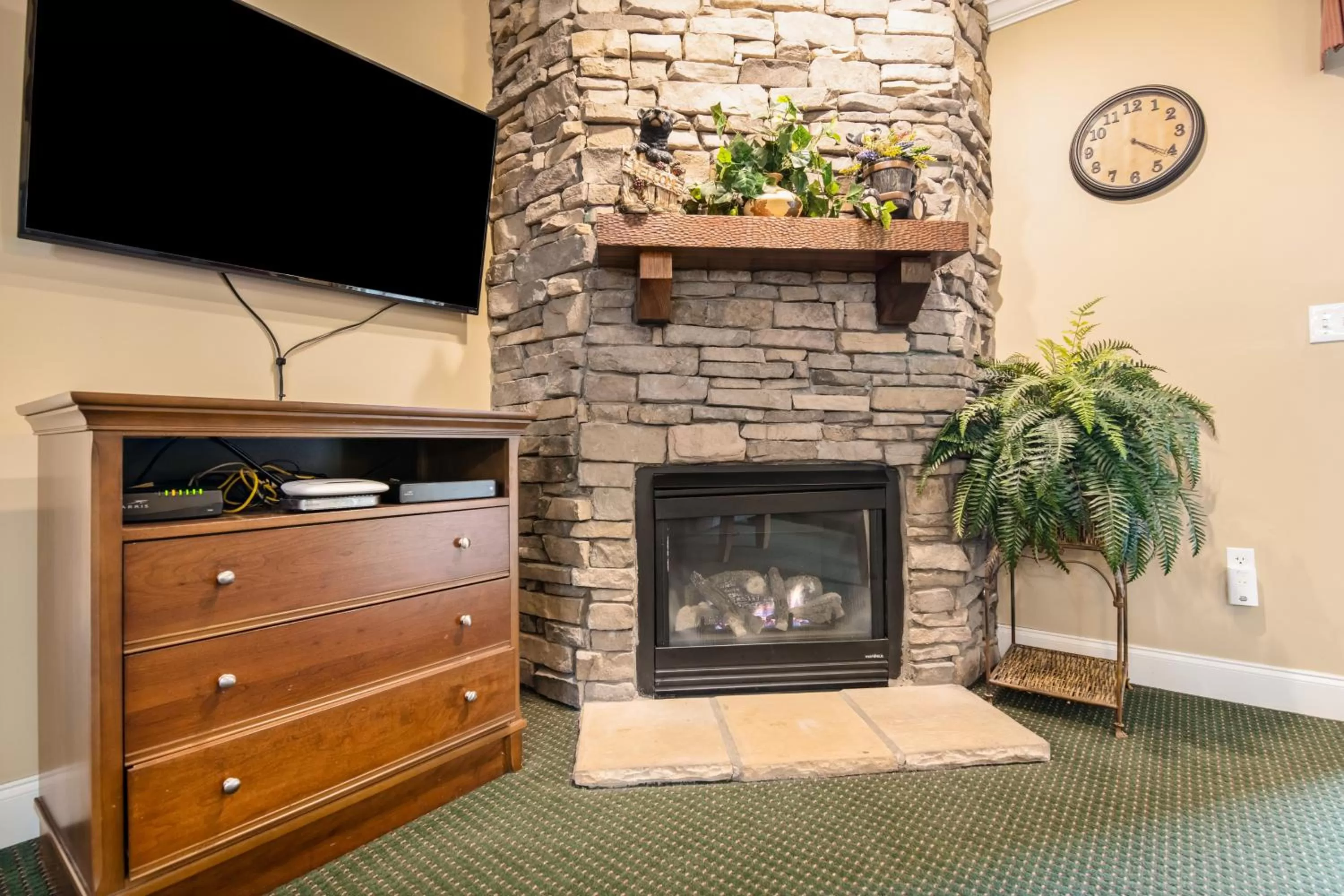 TV/Entertainment Center in Summit Manor Condos Unit B3052