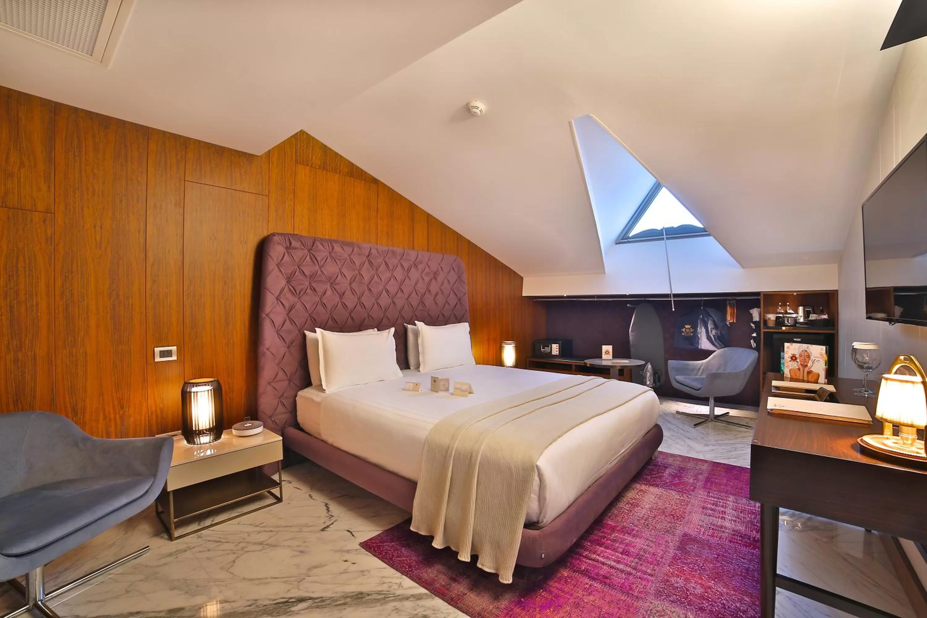 Family, Bed in Dosso Dossi Hotels & SPA Downtown