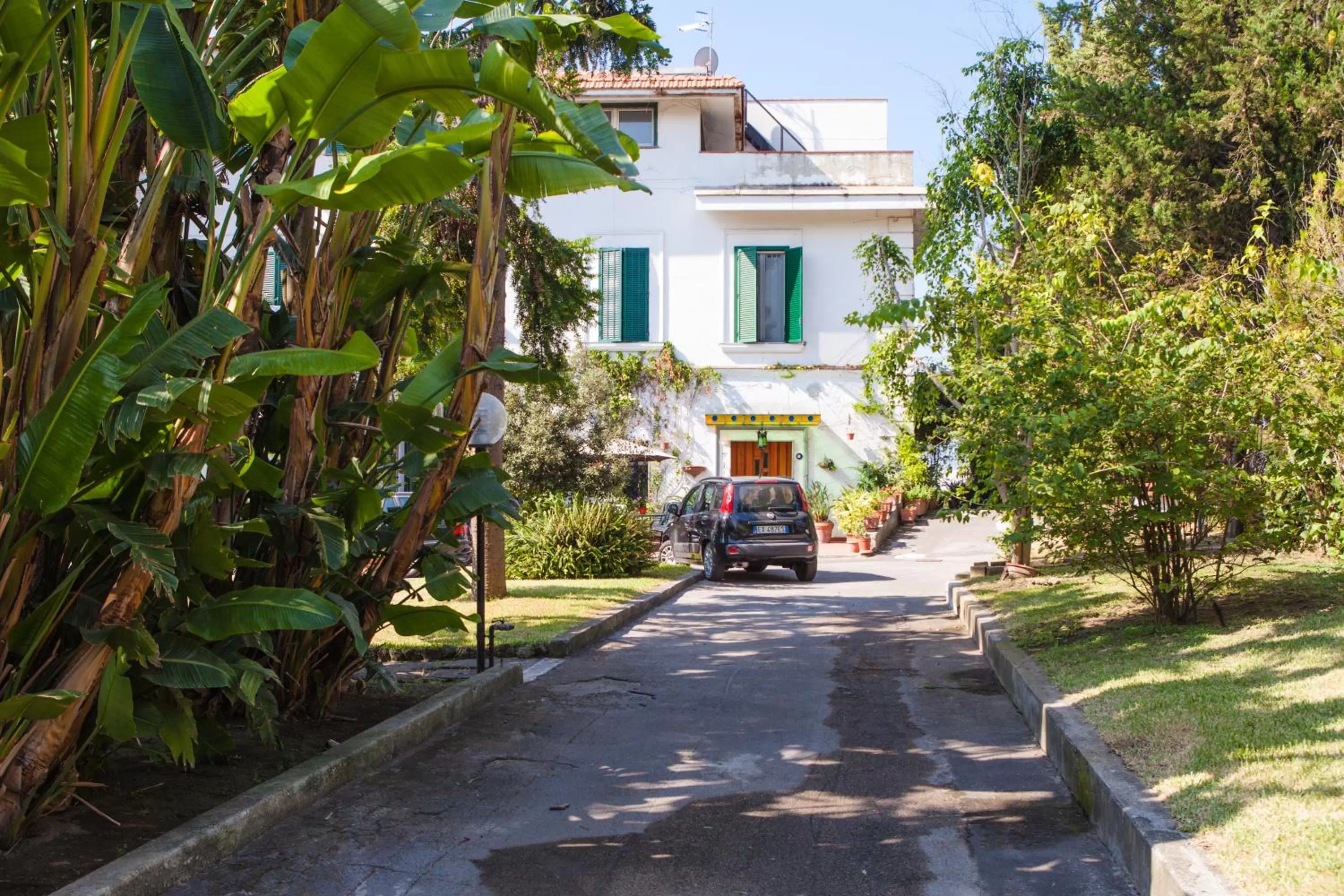 Facade/entrance in B&B Casina de Goyzueta