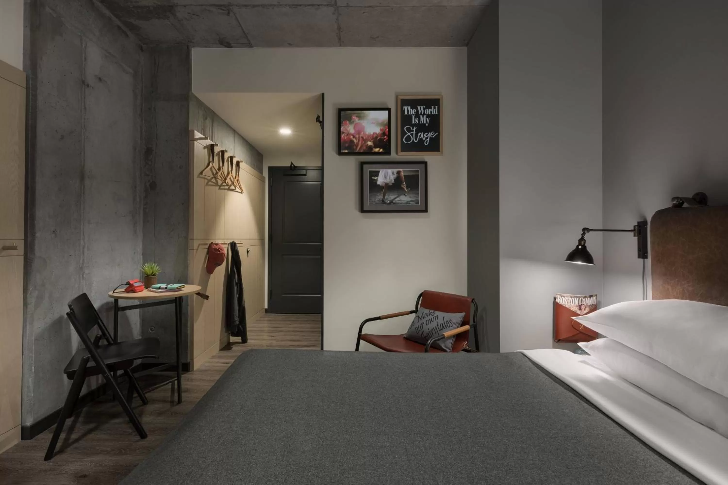 Bedroom, Bed in Moxy Boston Downtown