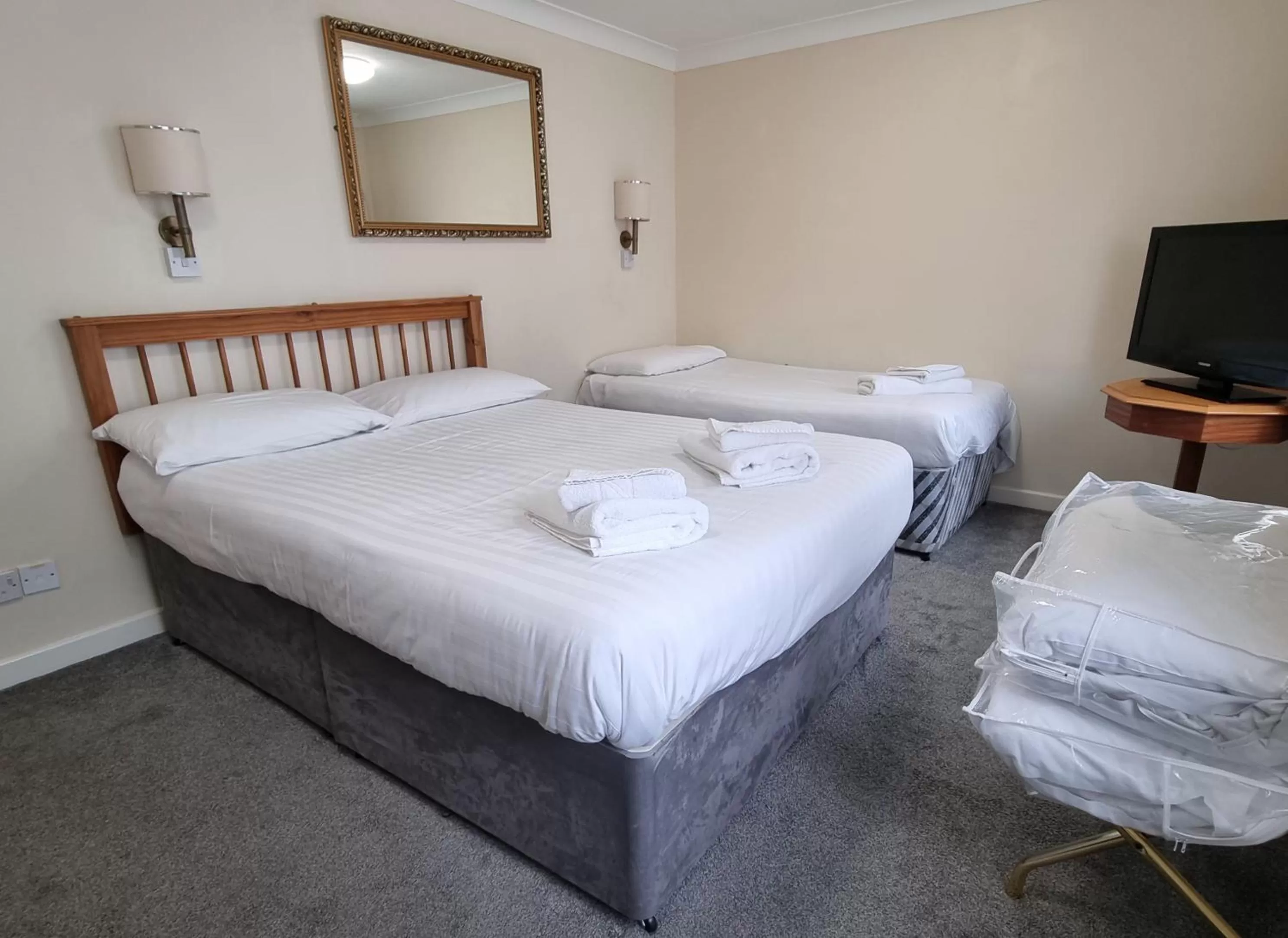 Bed in The Sportsmans Inn Limited