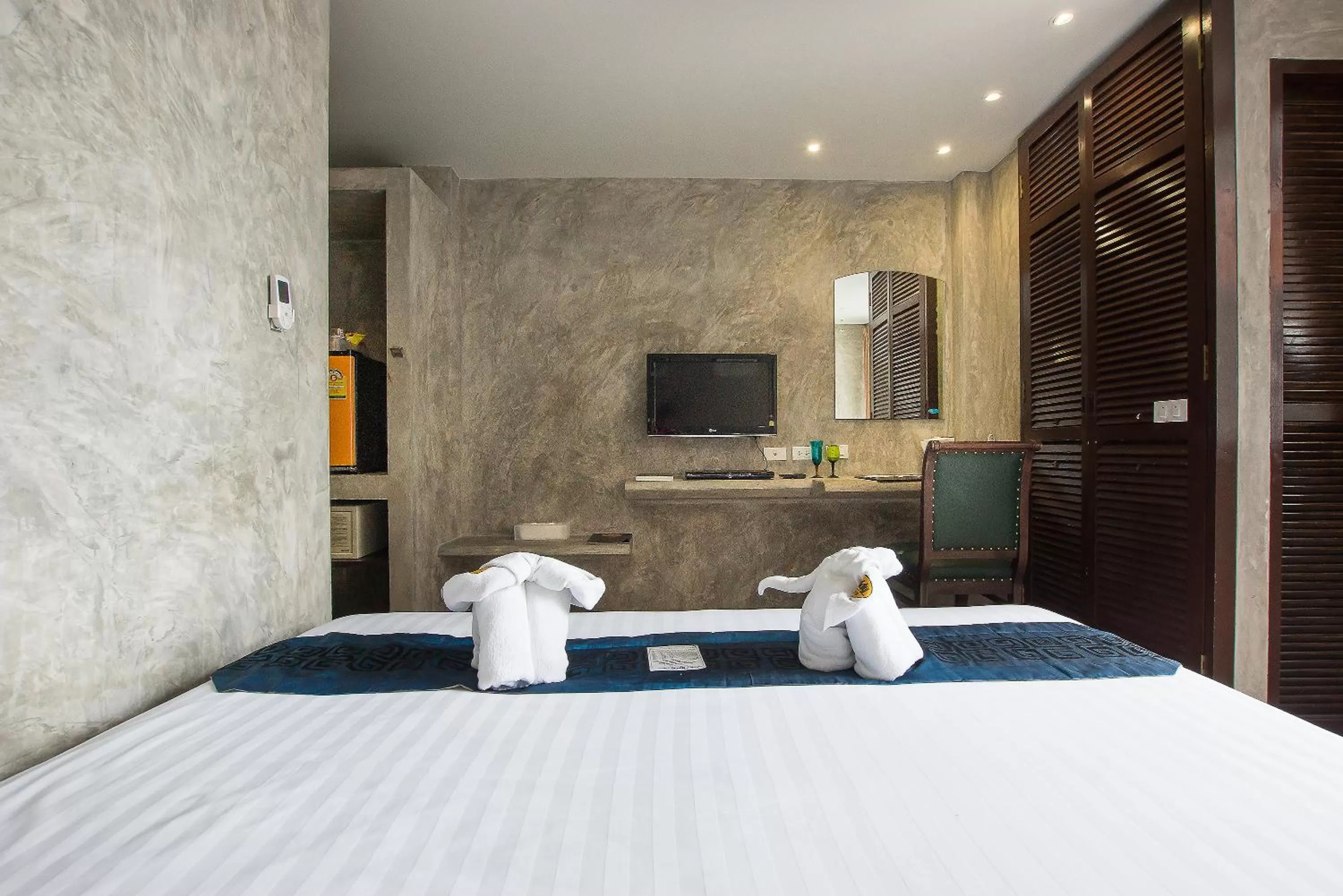 Photo of the whole room, Bed in Buddy Boutique Inn