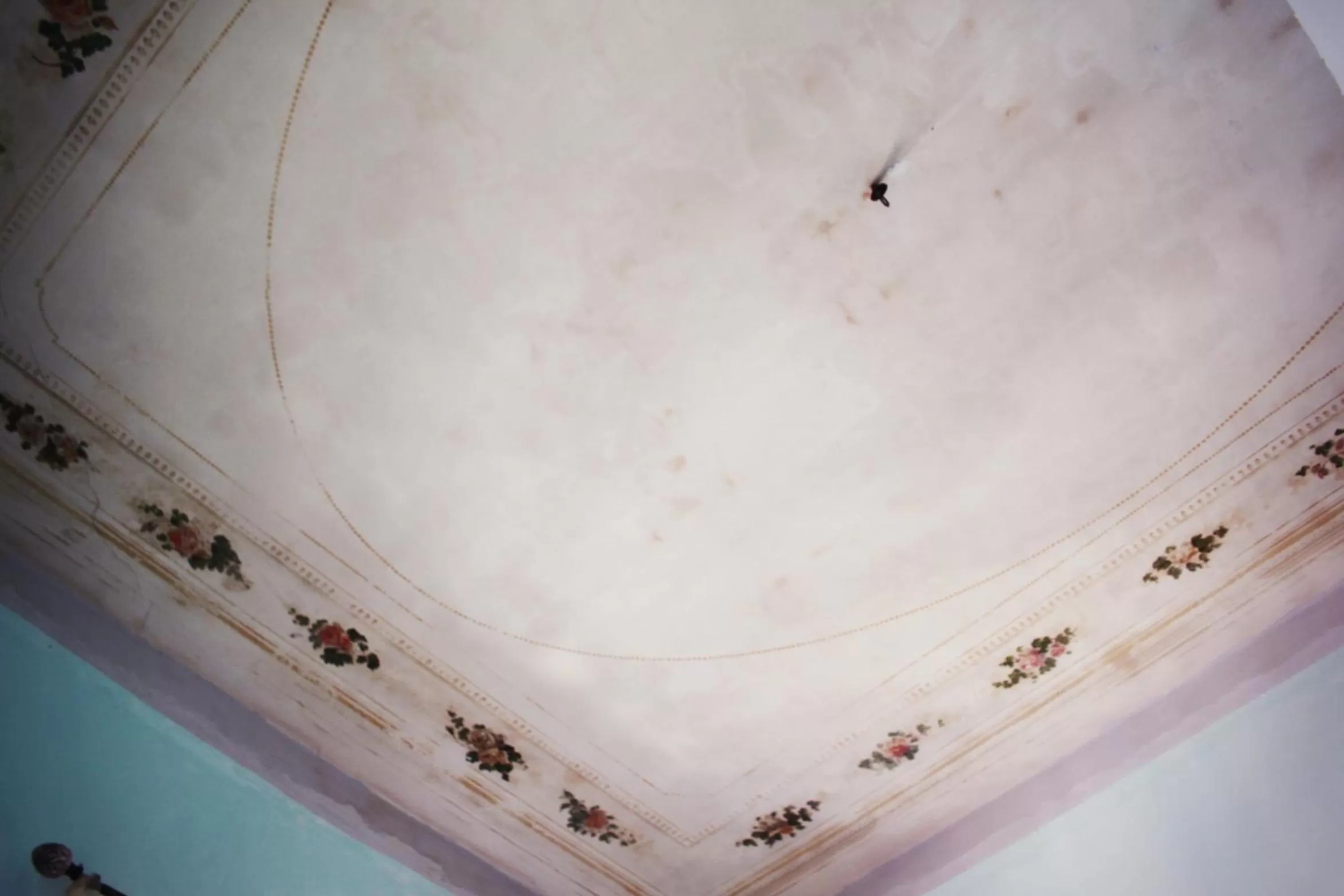 Decorative detail in B&B Camelot