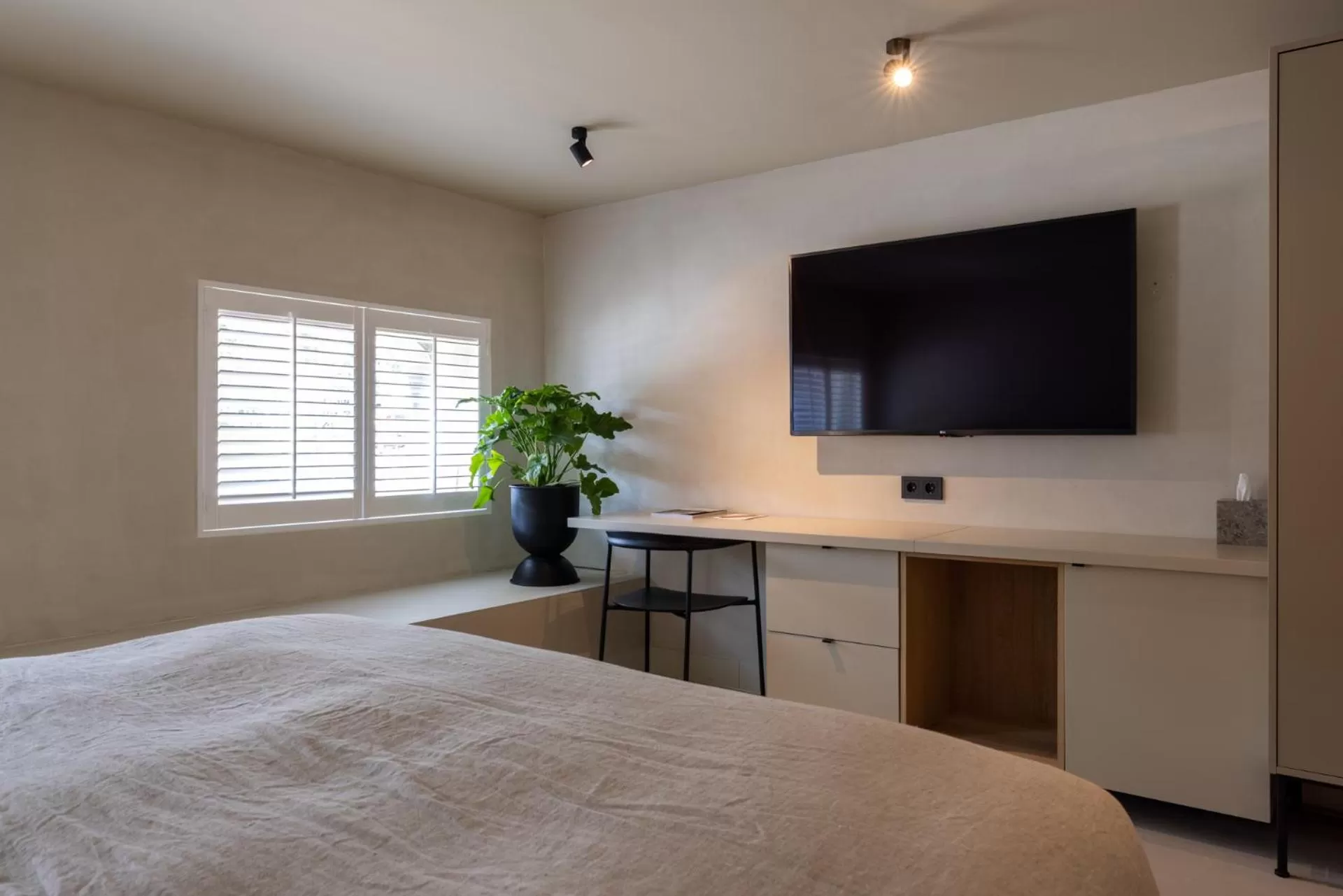 TV and multimedia, Bed in Hotel âme