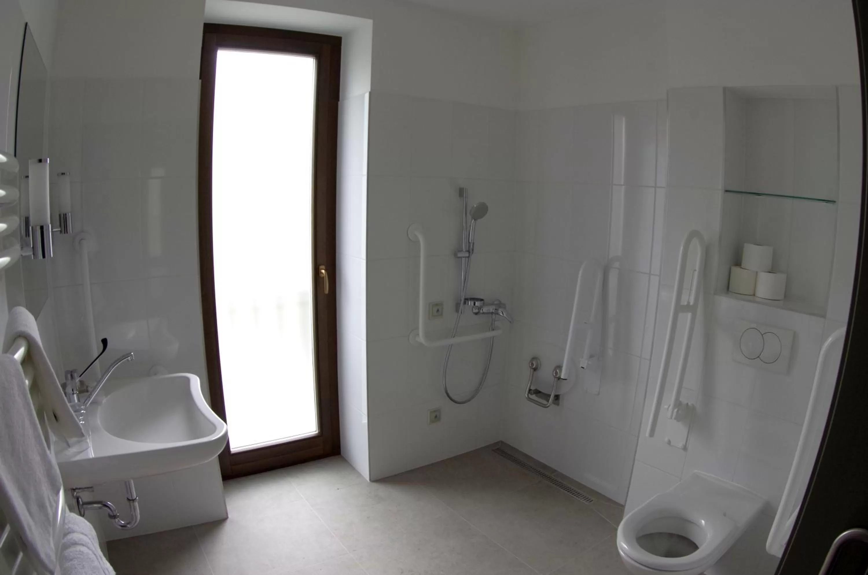 Bathroom in Hotel Therapia