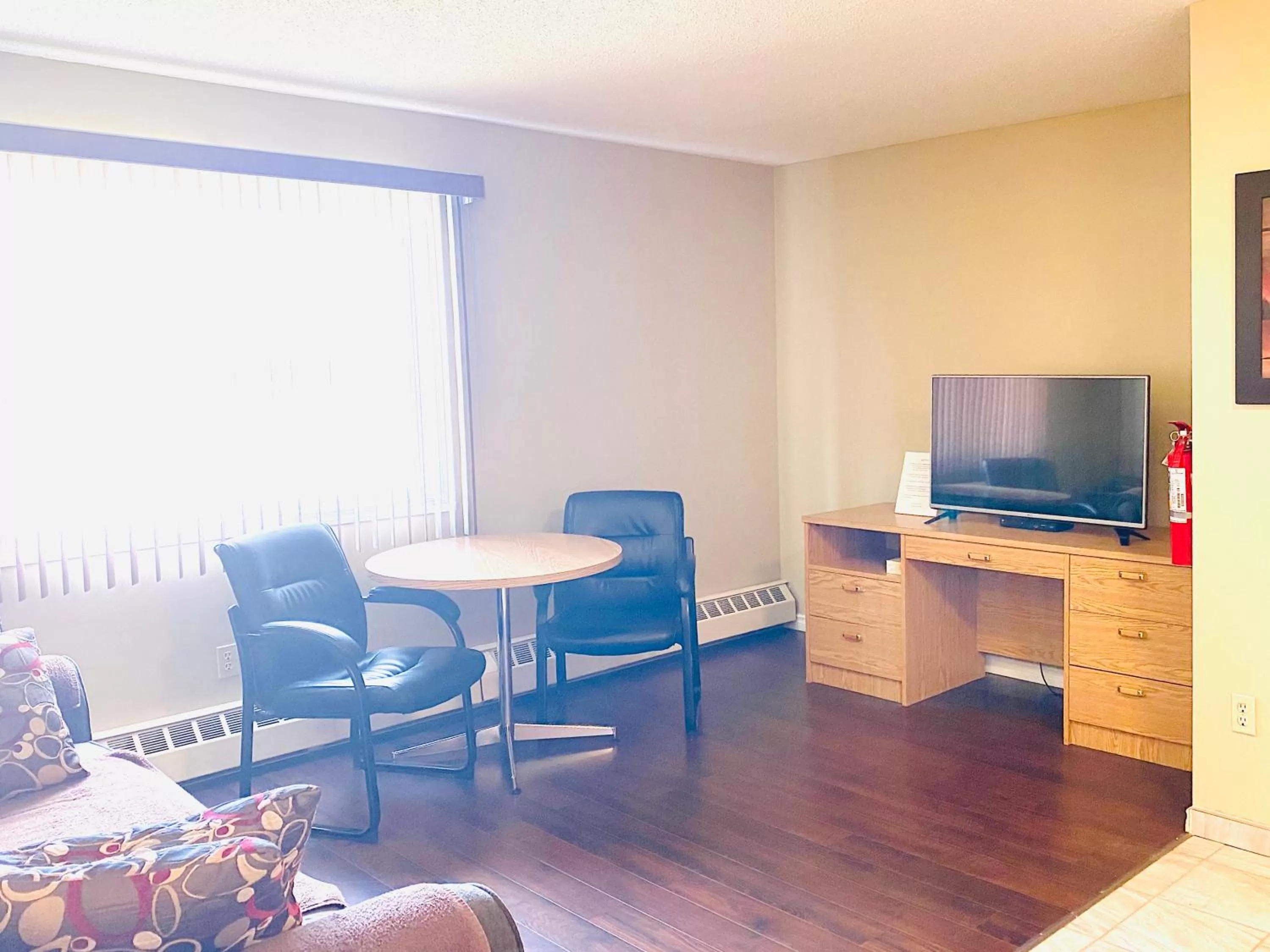 Seating Area in Twilight Country Motel