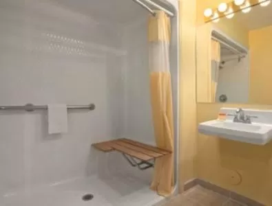 Bathroom in Days Inn by Wyndham Hurricane/Zion National Park Area