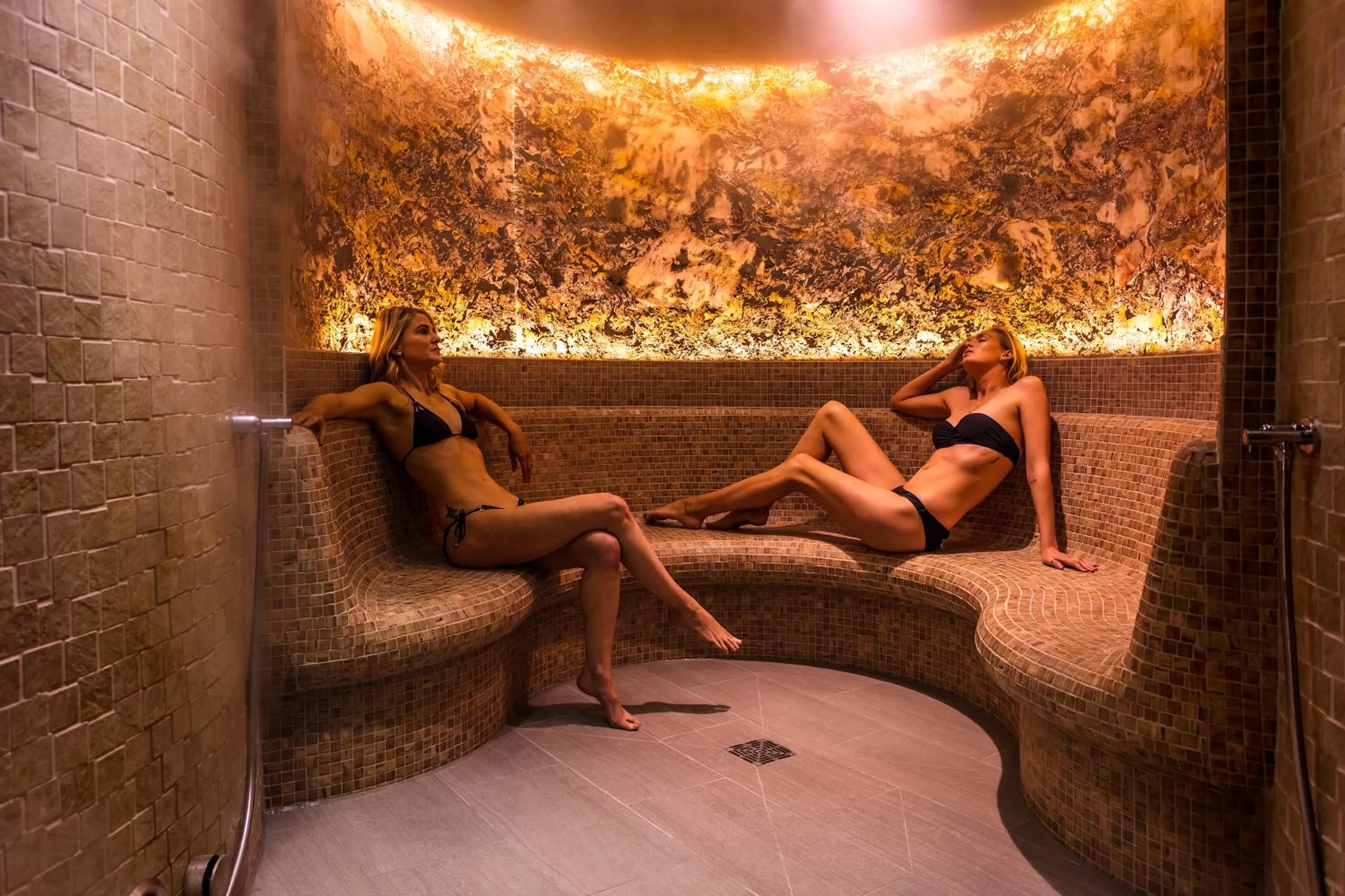 Spa and wellness centre/facilities in Lodore Falls Hotel & Spa