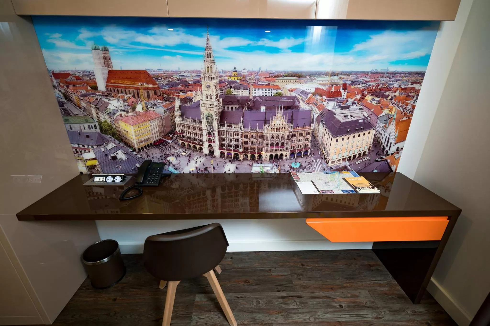 hair dresser in Hotel Kreis Residenz München