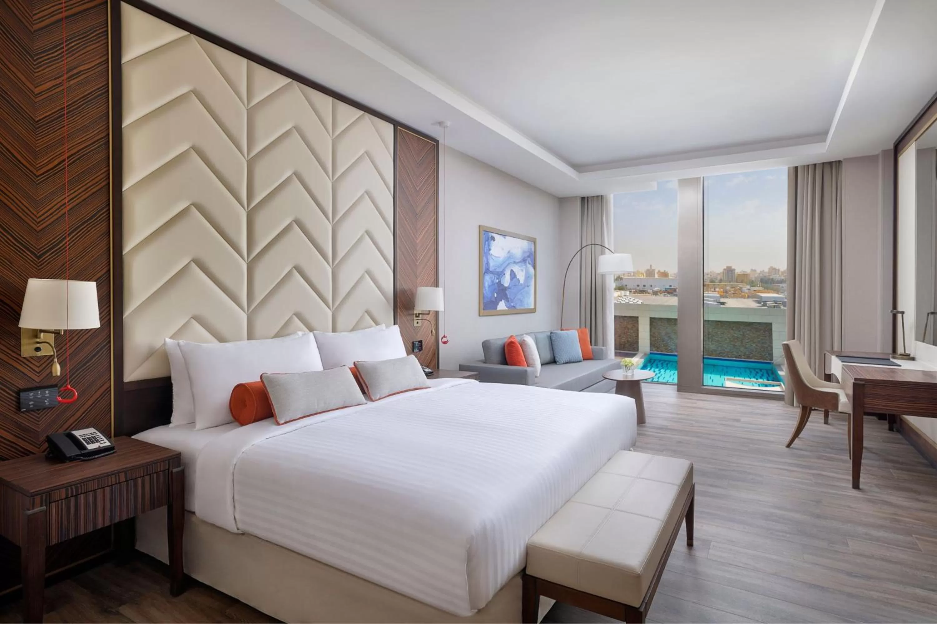 Photo of the whole room, Bed in Jeddah Marriott Hotel Madinah Road