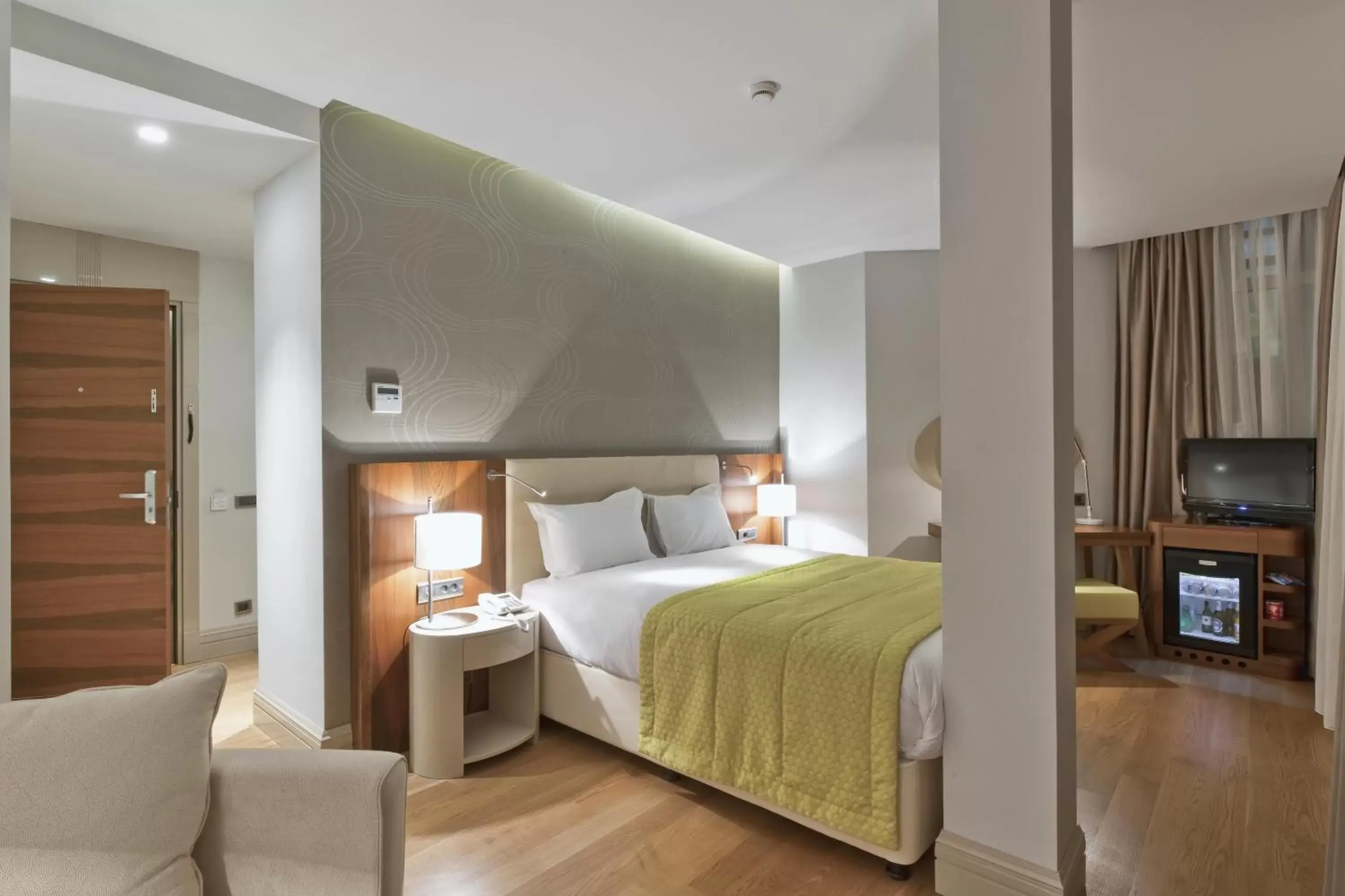 Executive Room With Sofa Bed - Non Smoking in Four Points Flex by Sheraton Istanbul Taksim Square Executive Room With Sofa Bed - Non Smoking in Four Points Flex by Sheraton Istanbul Taksim Square