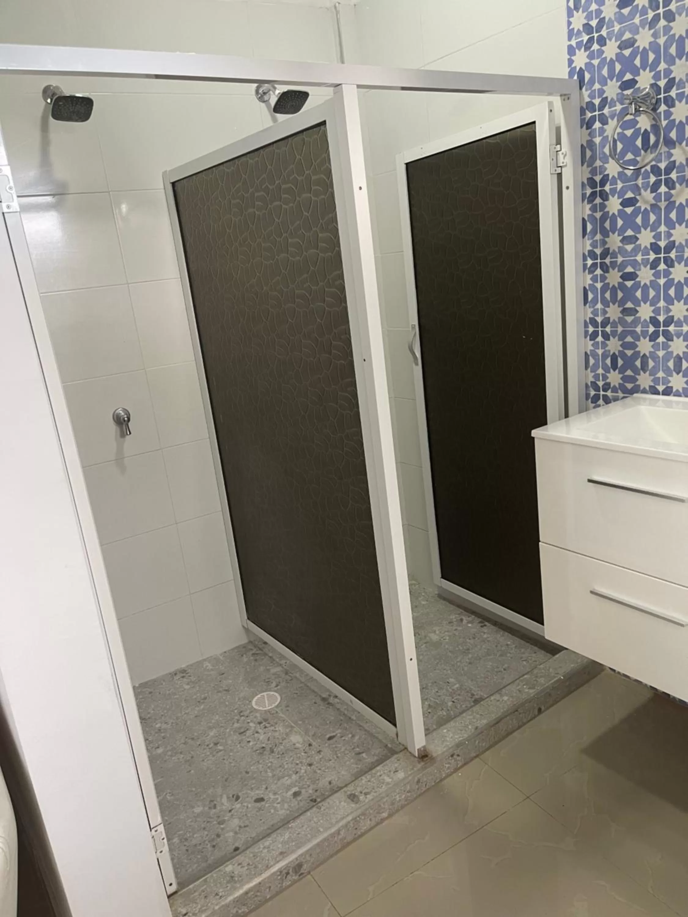 Bathroom in Apartamentos Isla Tropical