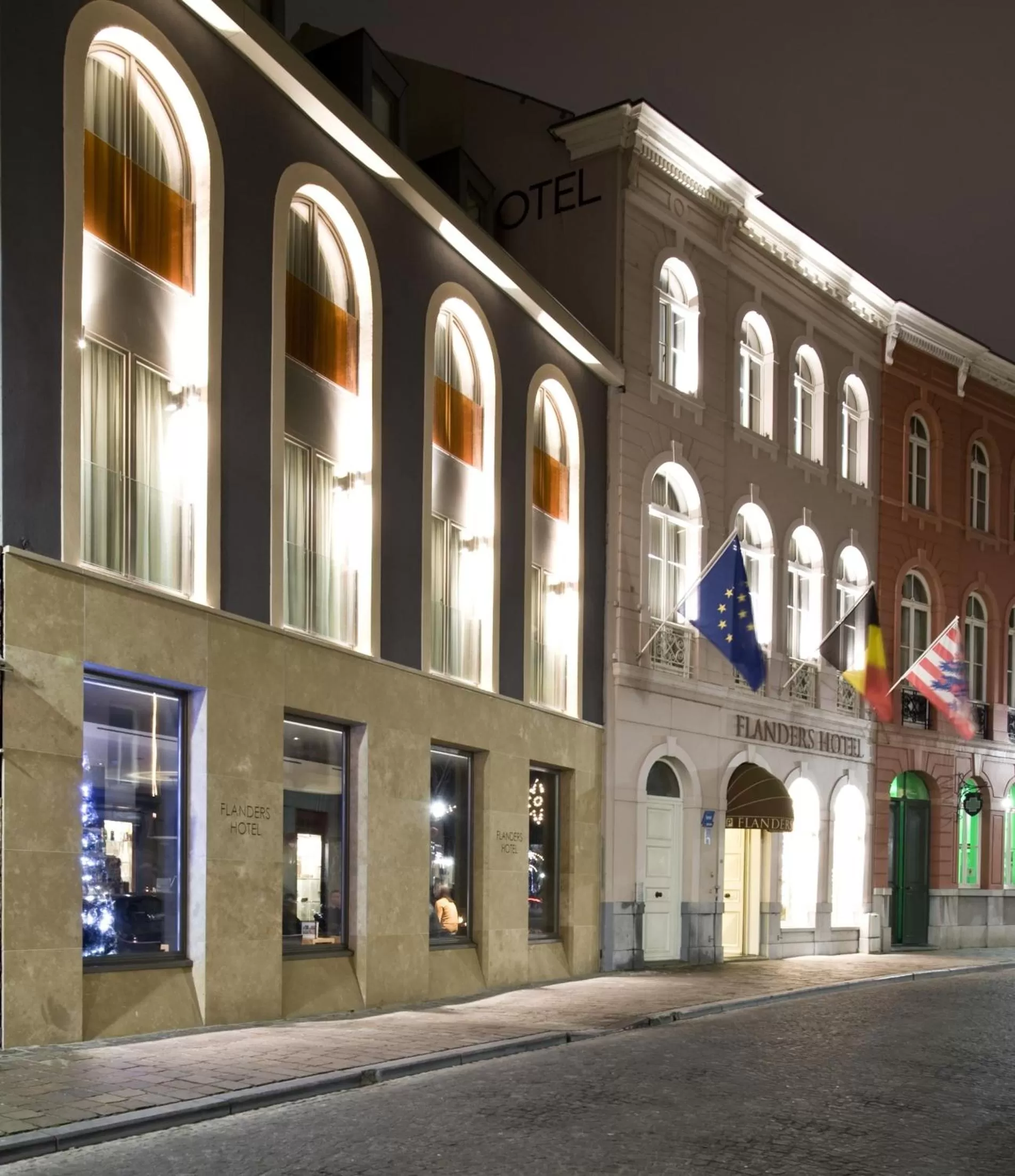 Property building in Flanders Hotel