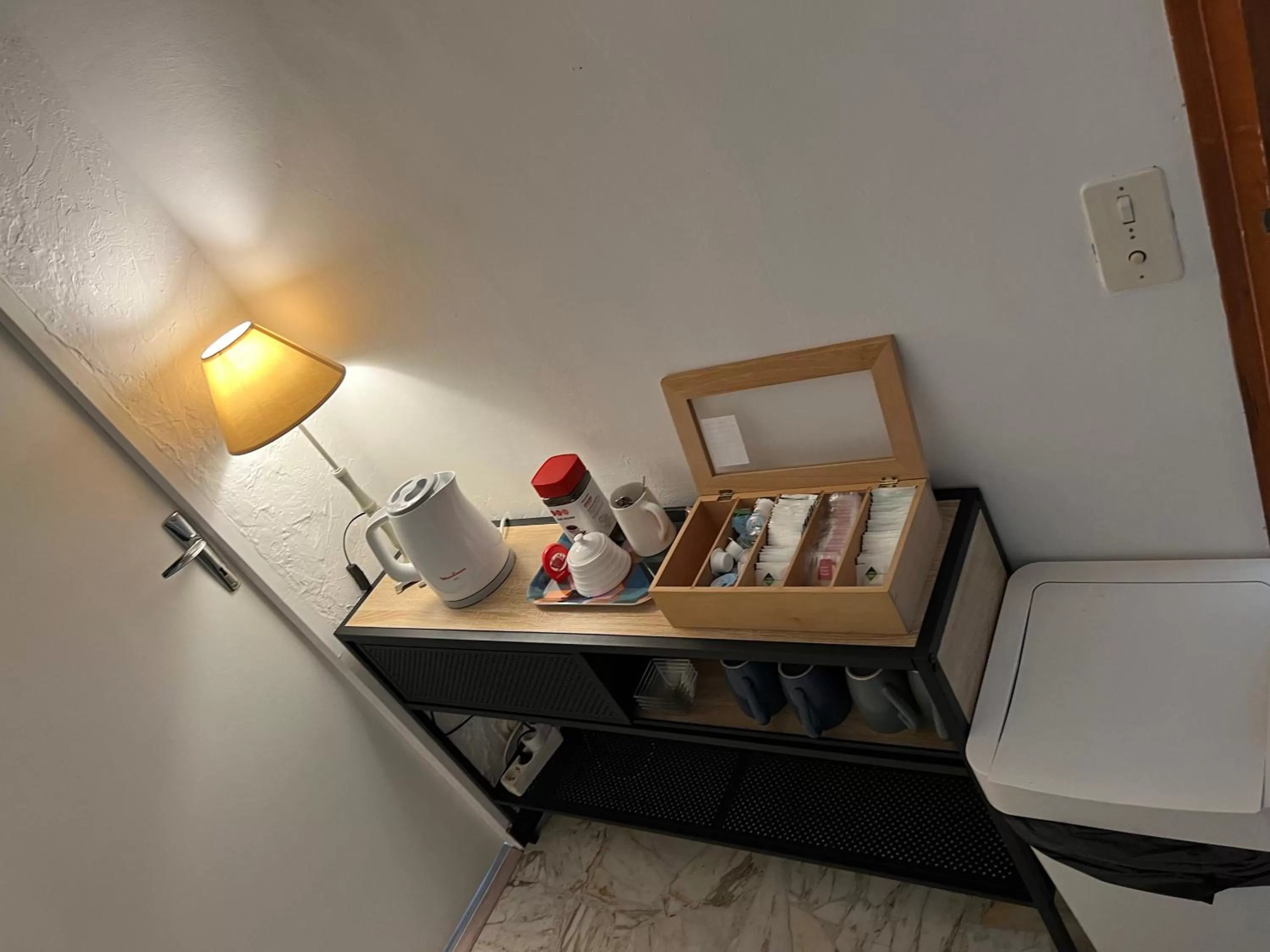 Coffee/tea facilities in Bnb Castellane