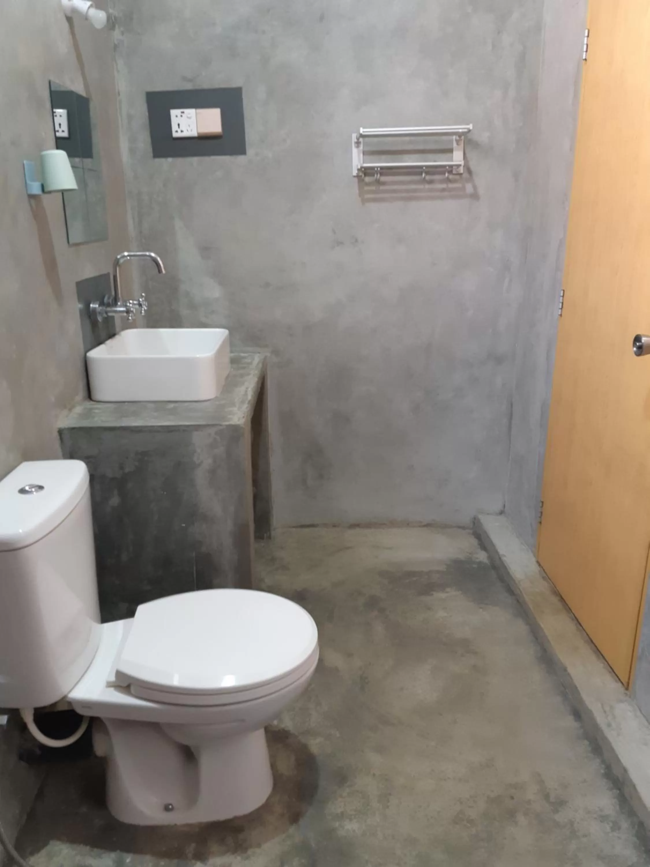 Shower, Bathroom in Siril Guesthouse Hostel