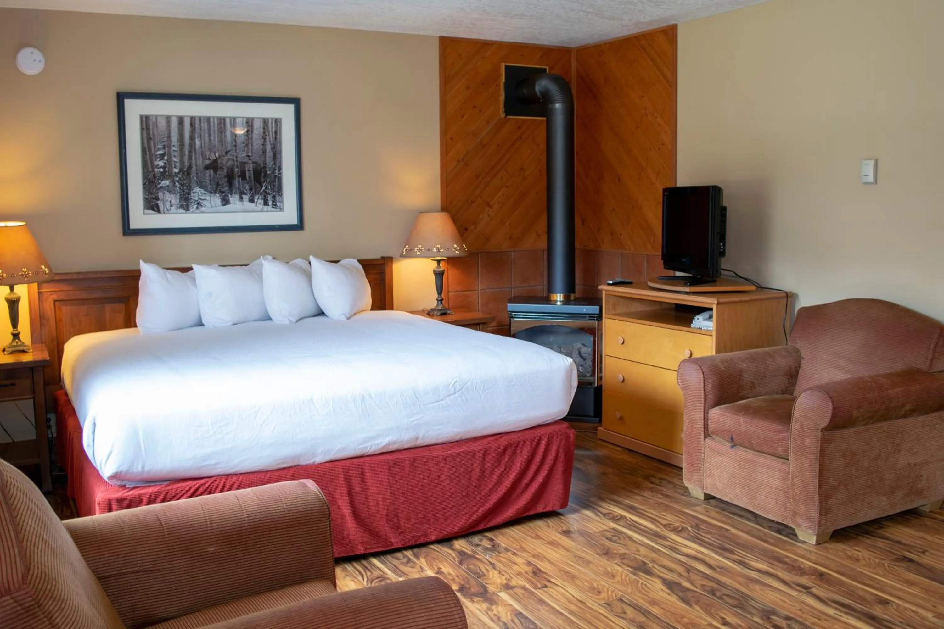 Bed in Aspen Village