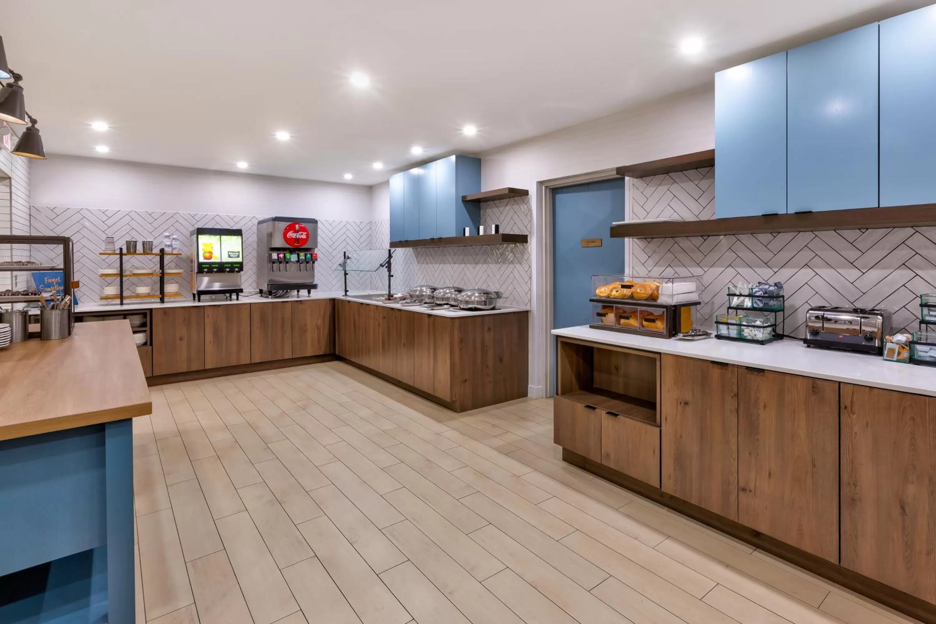 Breakfast in Staybridge Suites Pittsburgh Airport by IHG