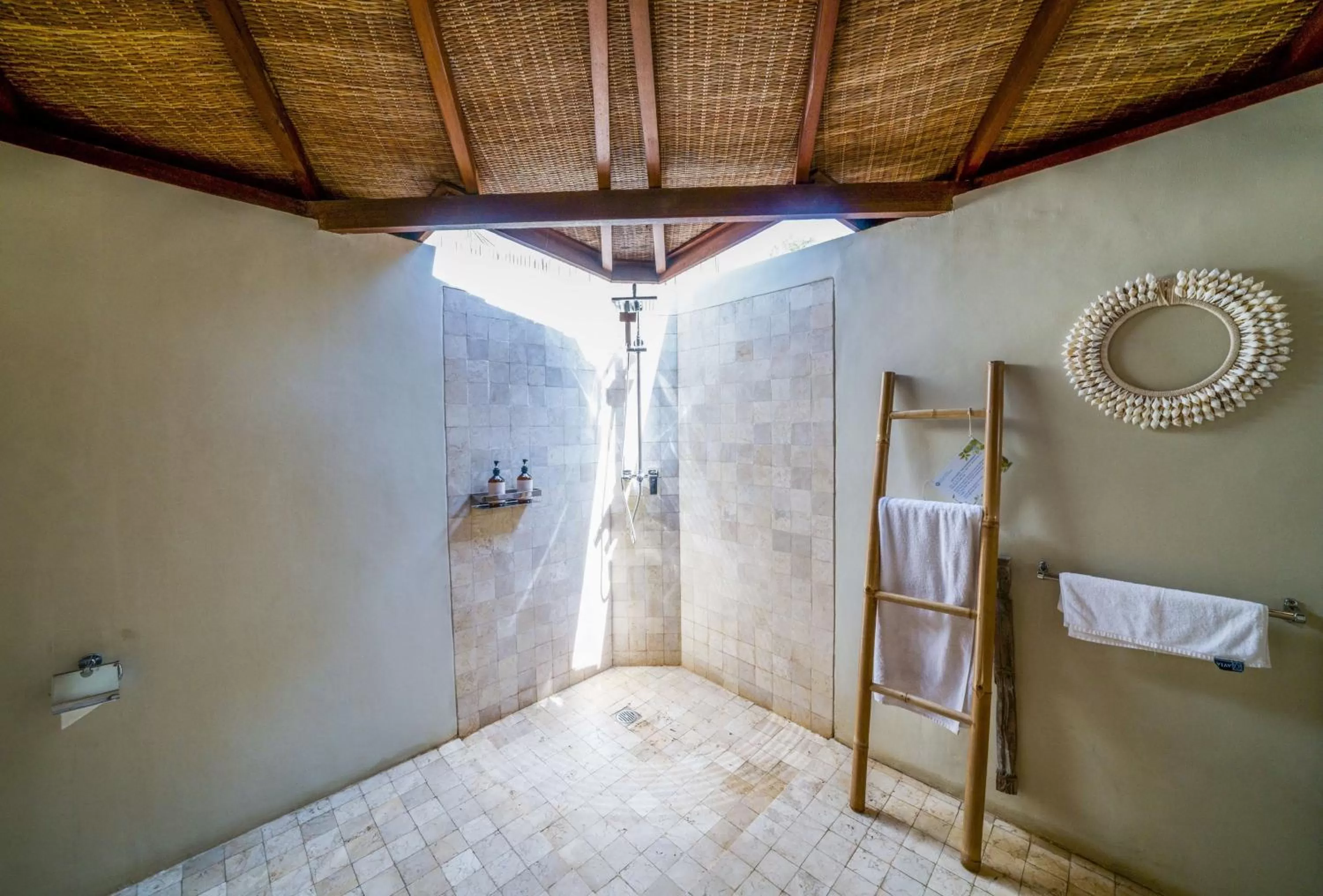 Shower, Bed in Blue Lagoon Avia Villas