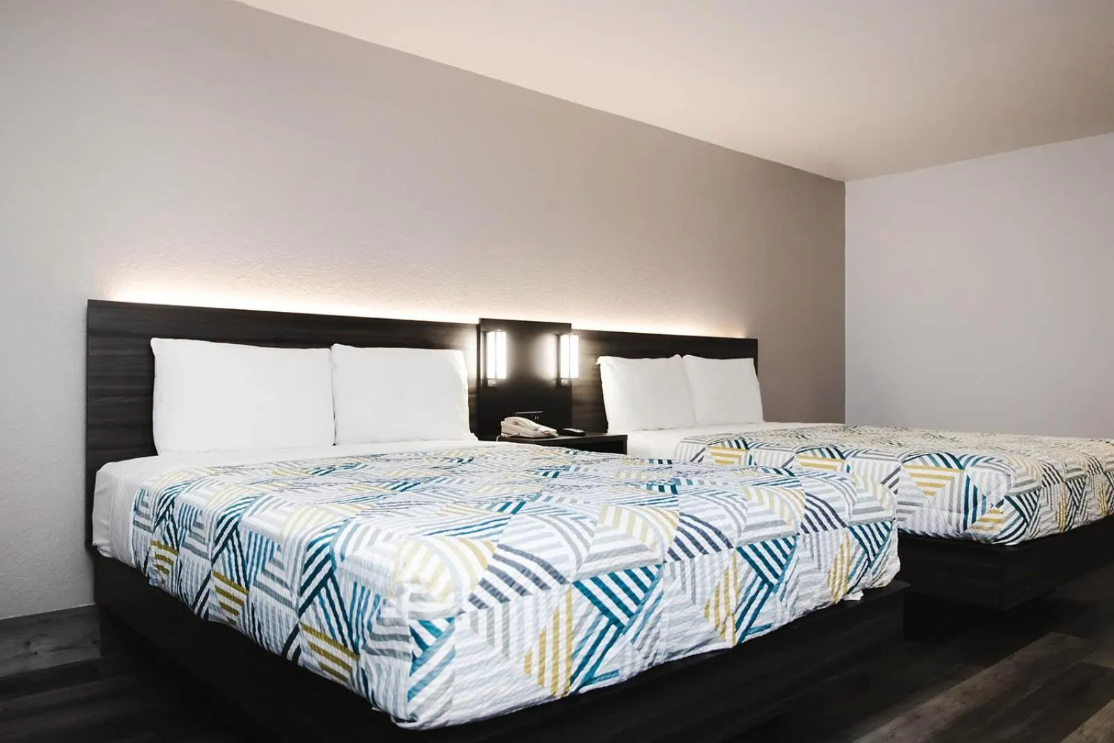 Bed in Motel 6 Houston, TX - Medical Center - NRG Stadium