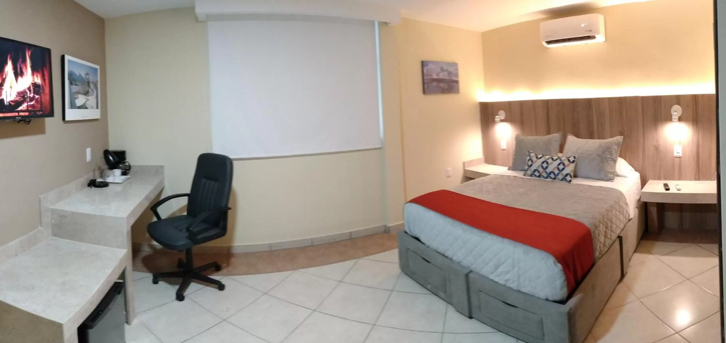 Photo of the whole room, Bed in EXECUTIROOMS VERACRUZ