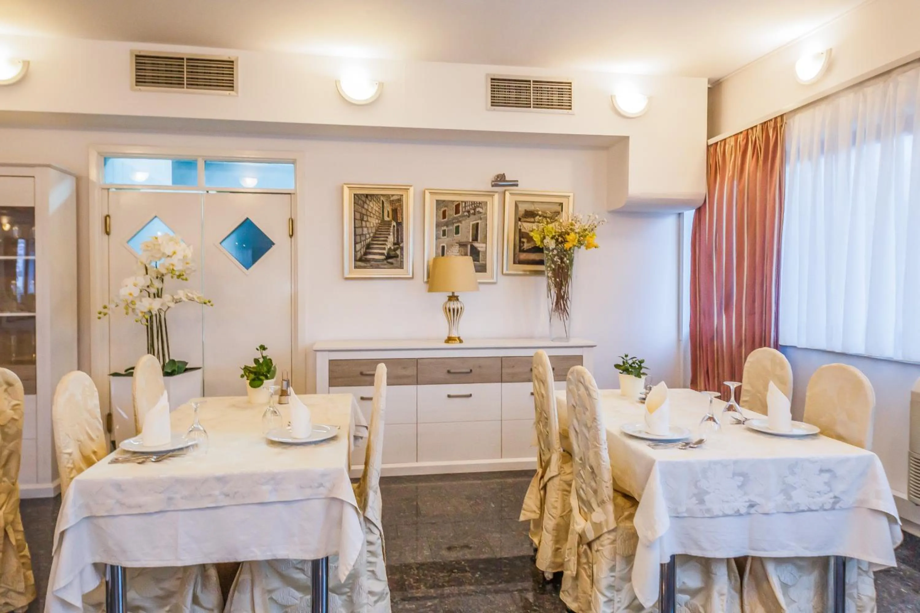 Restaurant/places to eat in Hotel Bellevue Trogir