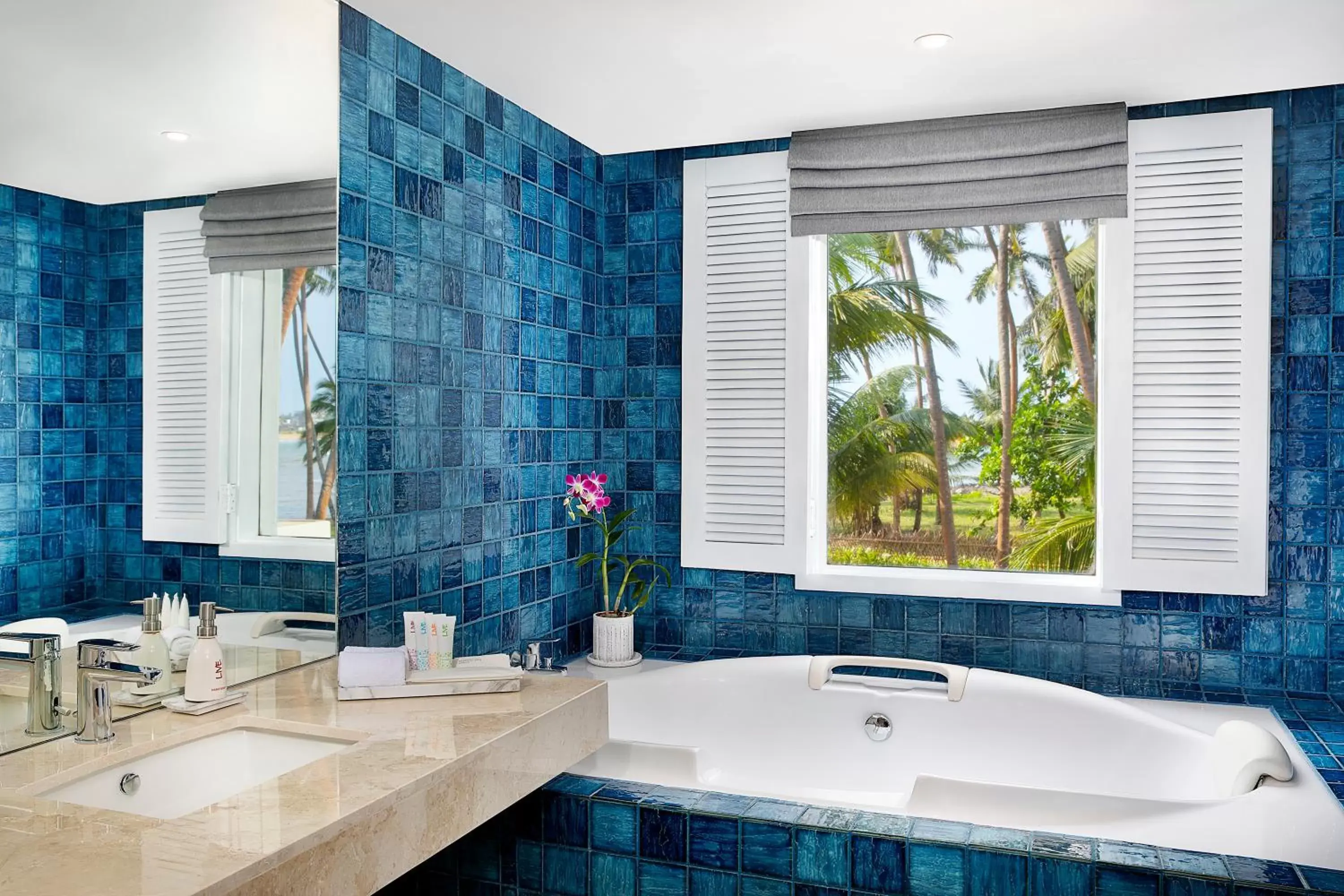 Avani Ocean View Suite in Avani Kalutara Resort Avani Ocean View Suite in Avani Kalutara Resort