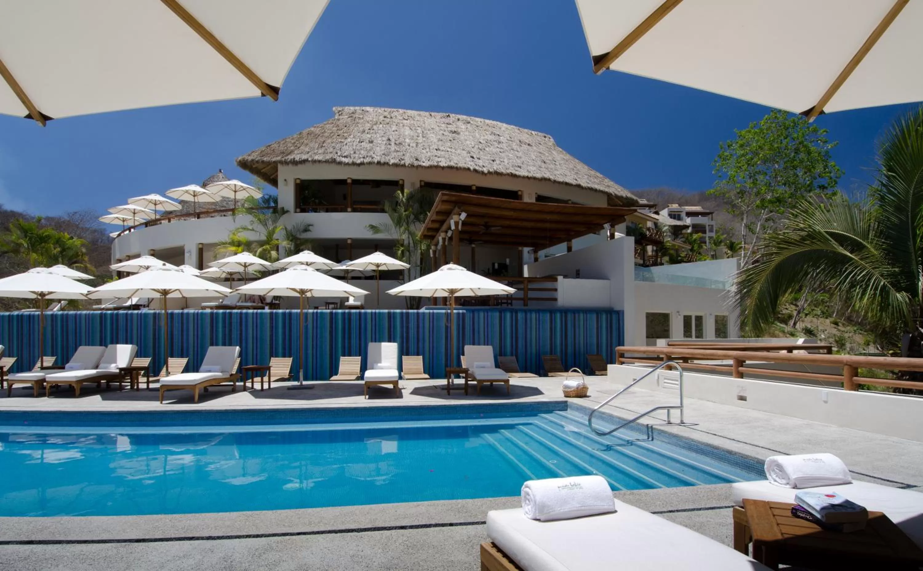 Swimming pool in Grand Matlali Suites & Villas Riviera Nayarit