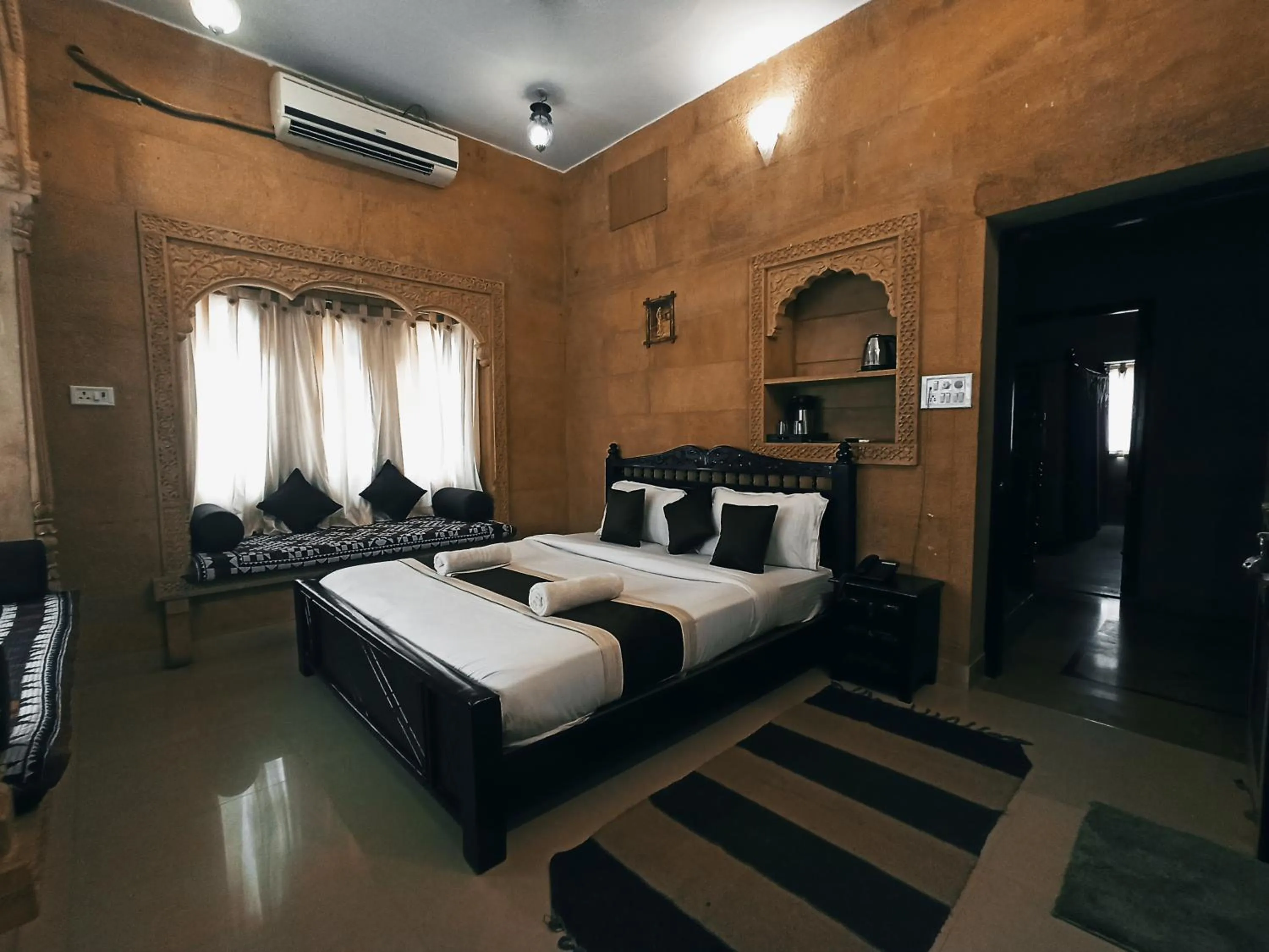 Photo of the whole room, Bed in Hotel Royal Haveli