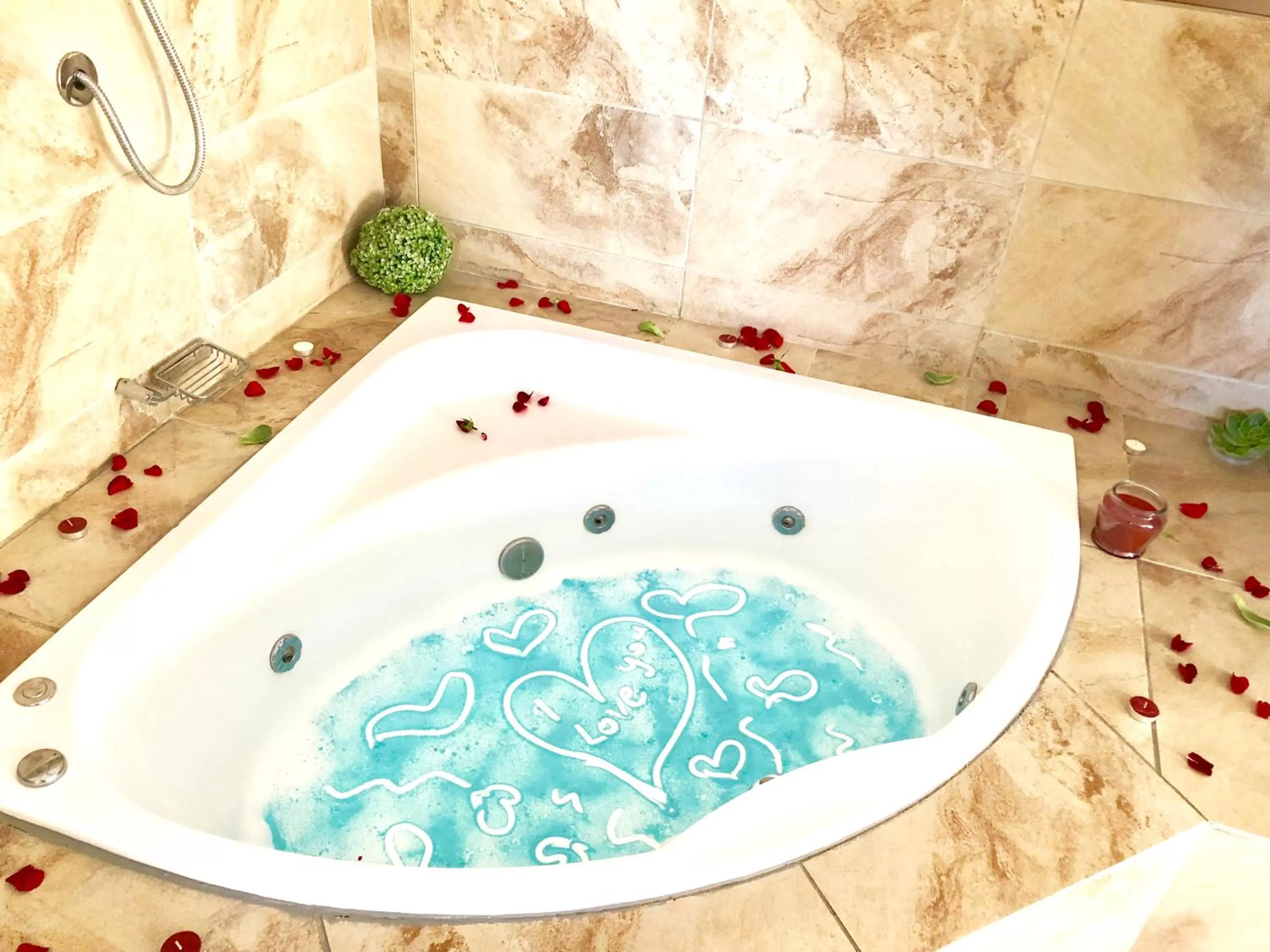 Bathroom in Lido Hotel