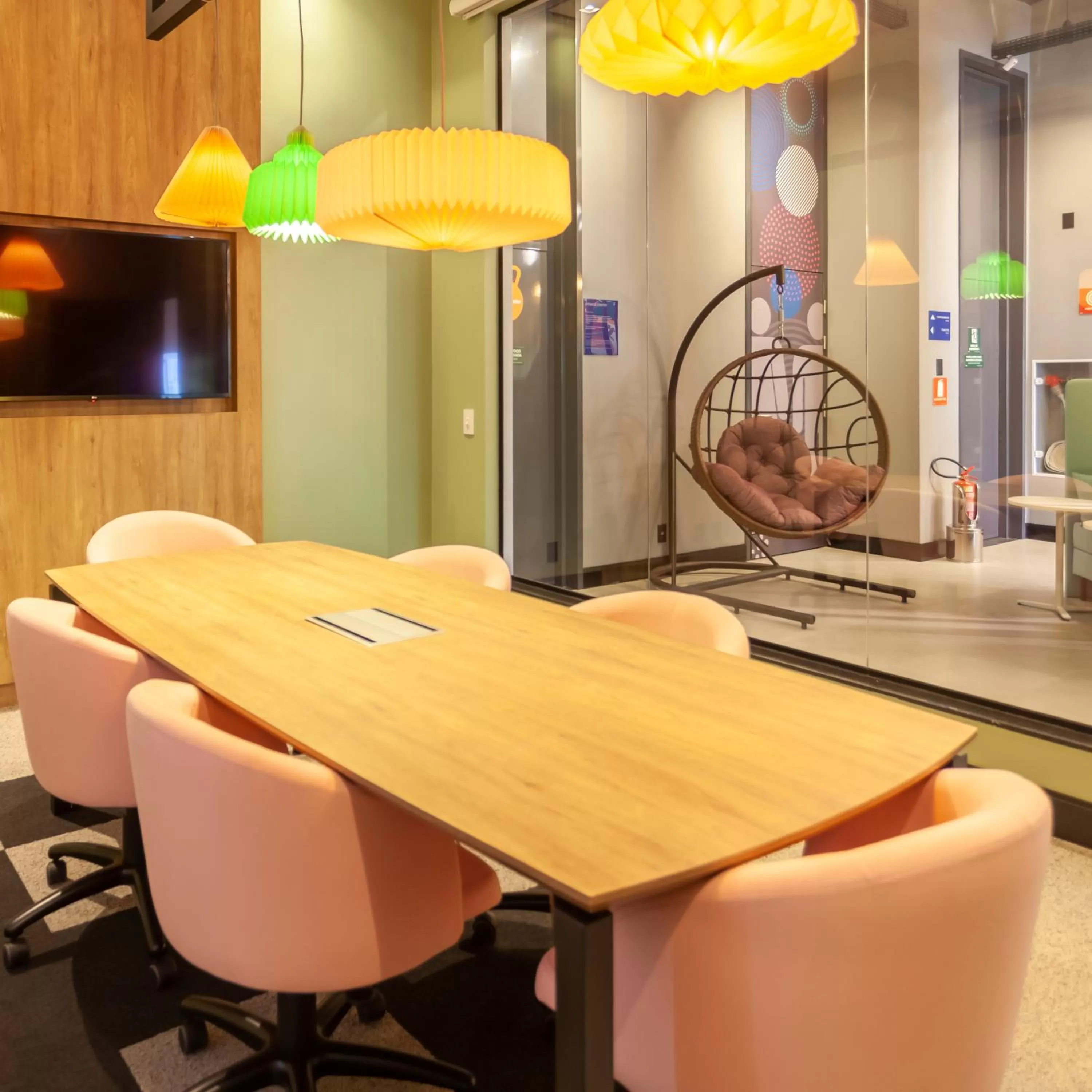 Meeting/conference room in Tru By Hilton Criciúma