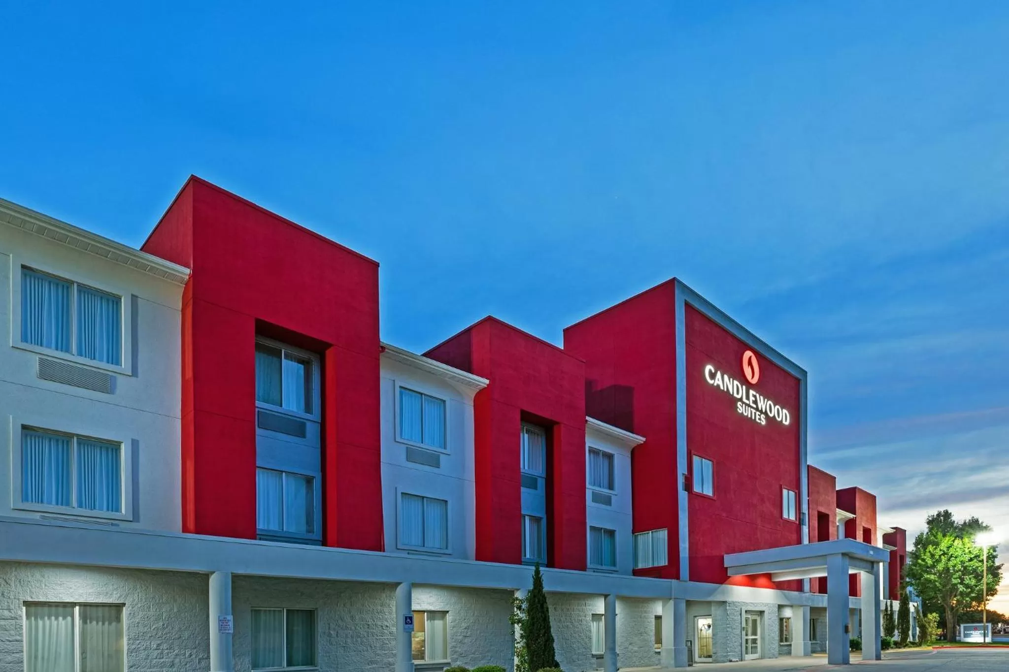 Property building in Candlewood Suites DFW Airport North - Irving by IHG