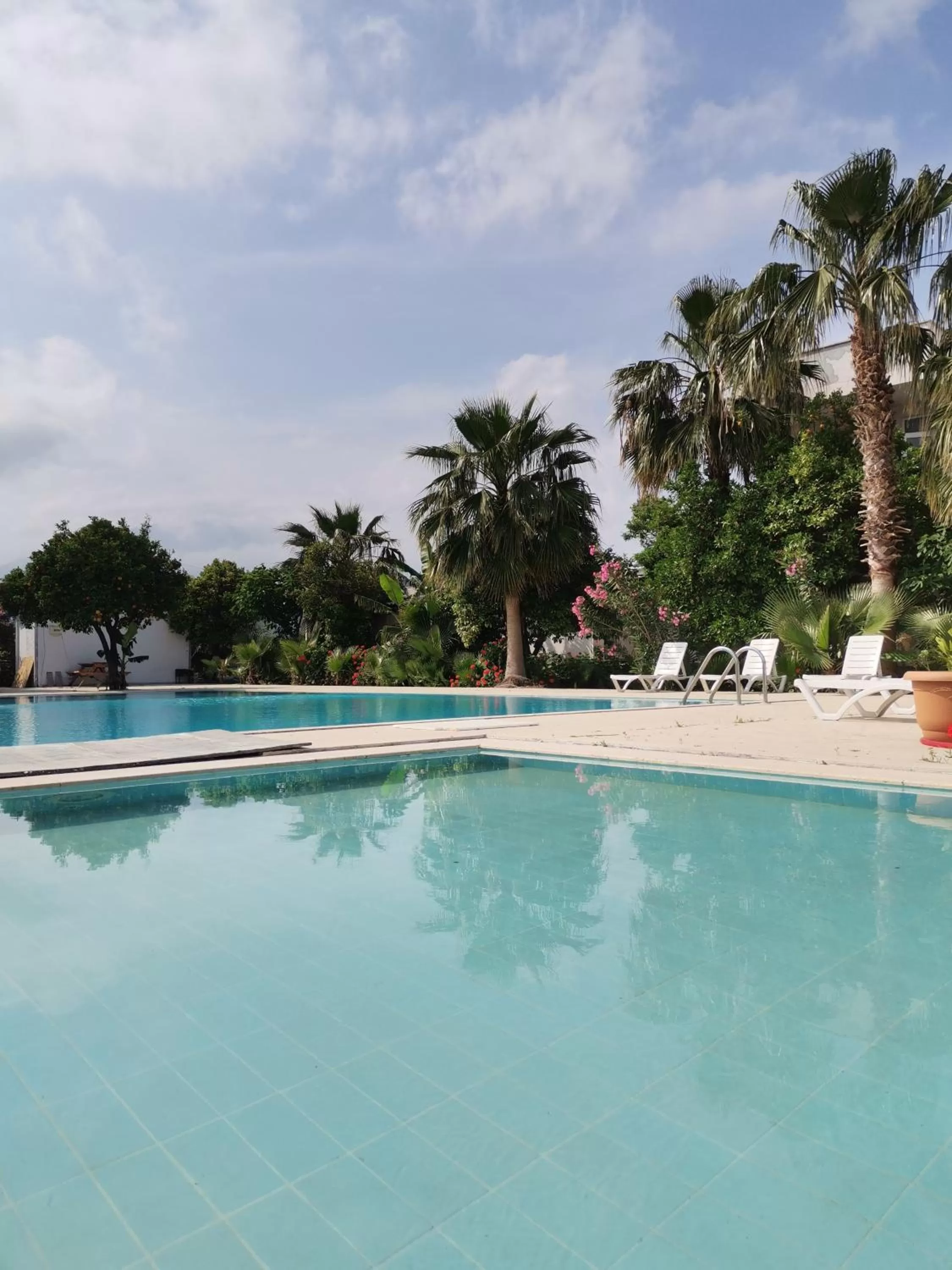 Swimming pool in Kiriş Garden Hotel