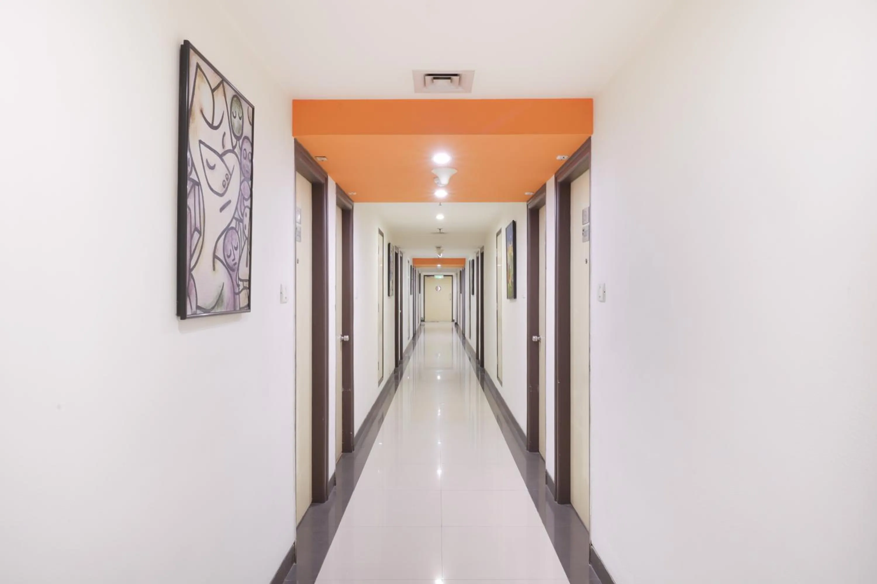 Lobby or reception in Red Fox by Lemon Tree Hotels, East Delhi