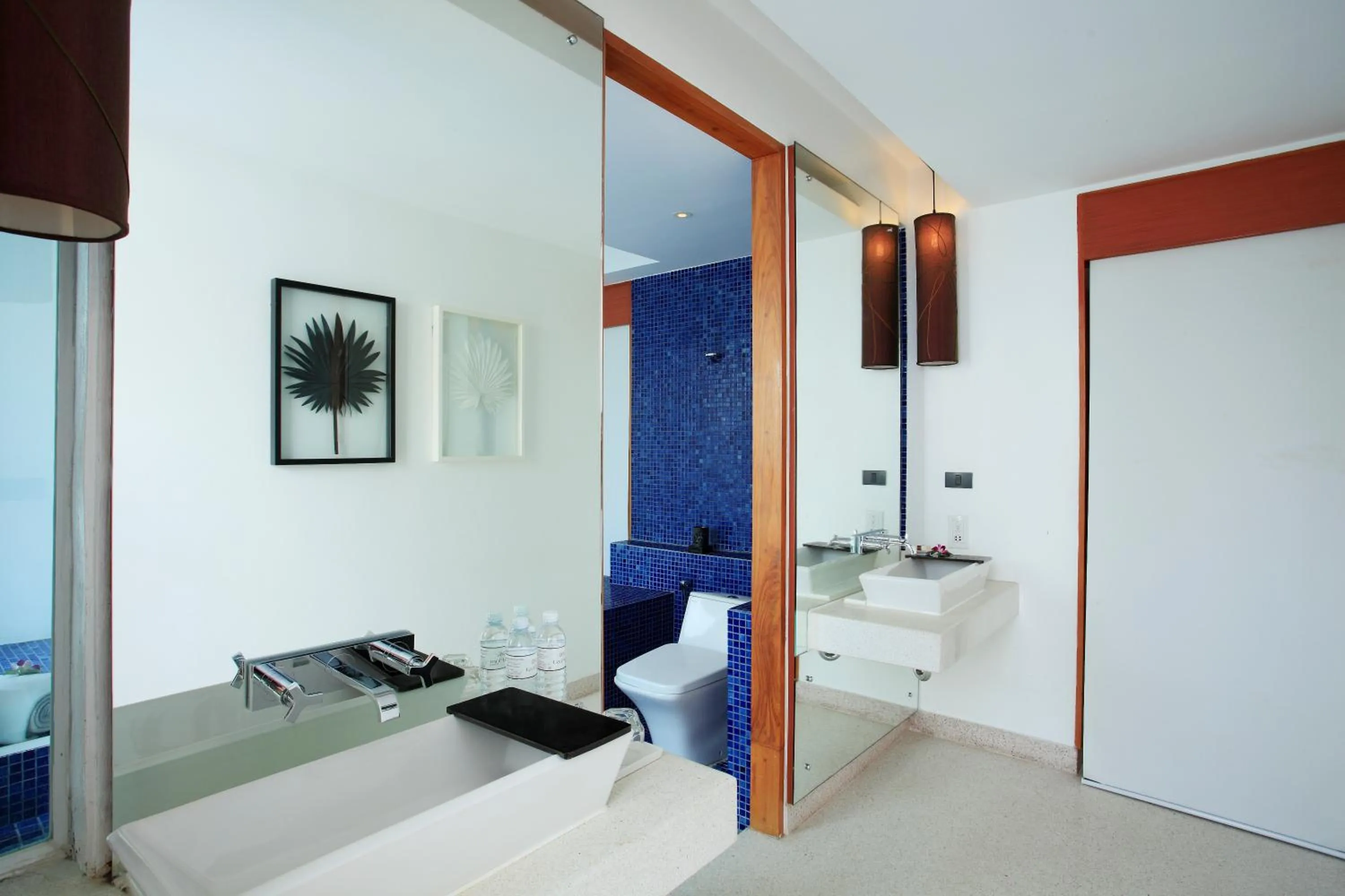 Bathroom in La Flora Resort Patong