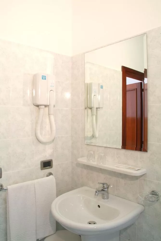Bathroom in Hotel Alla Dolina