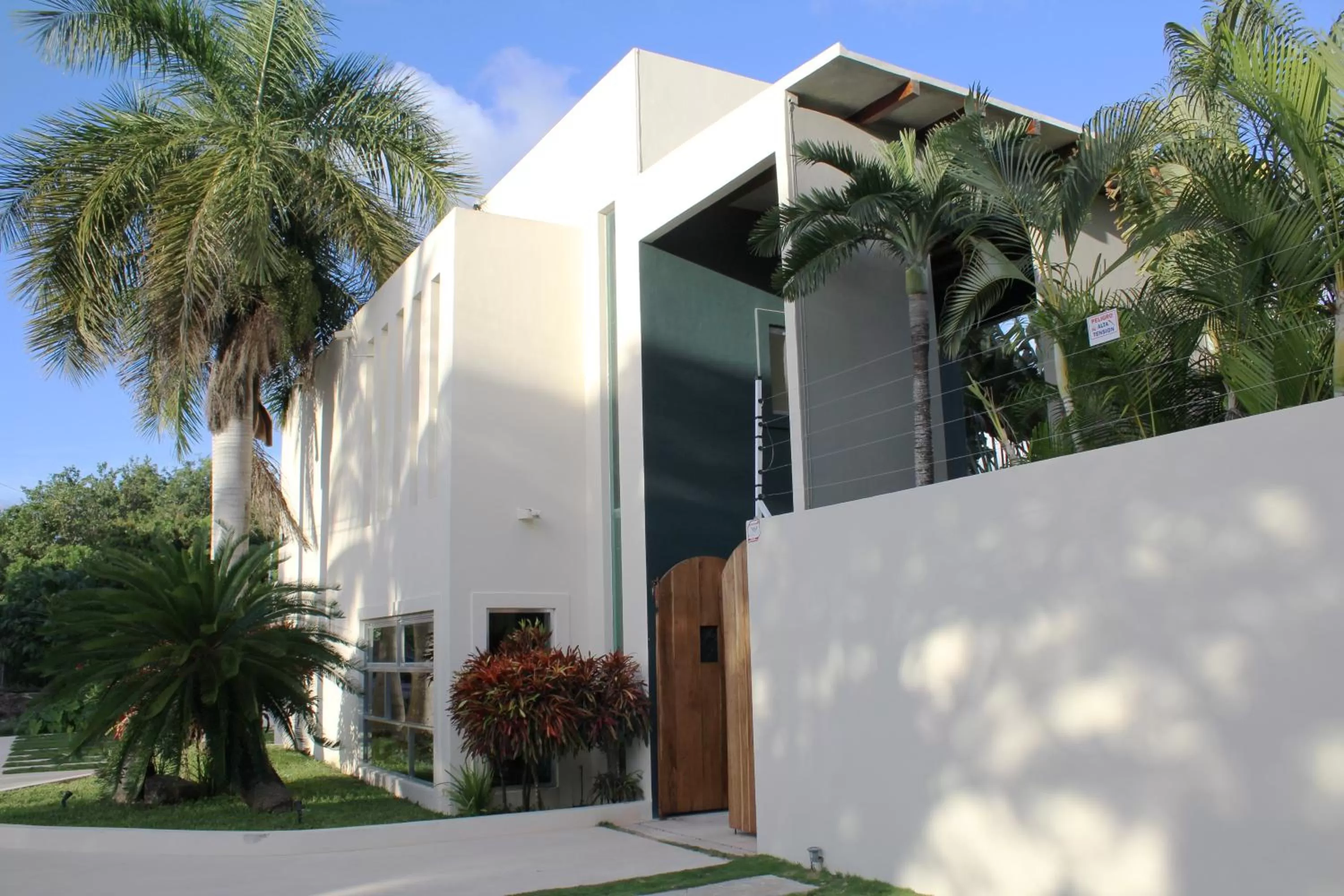 Property building in Villas H2O