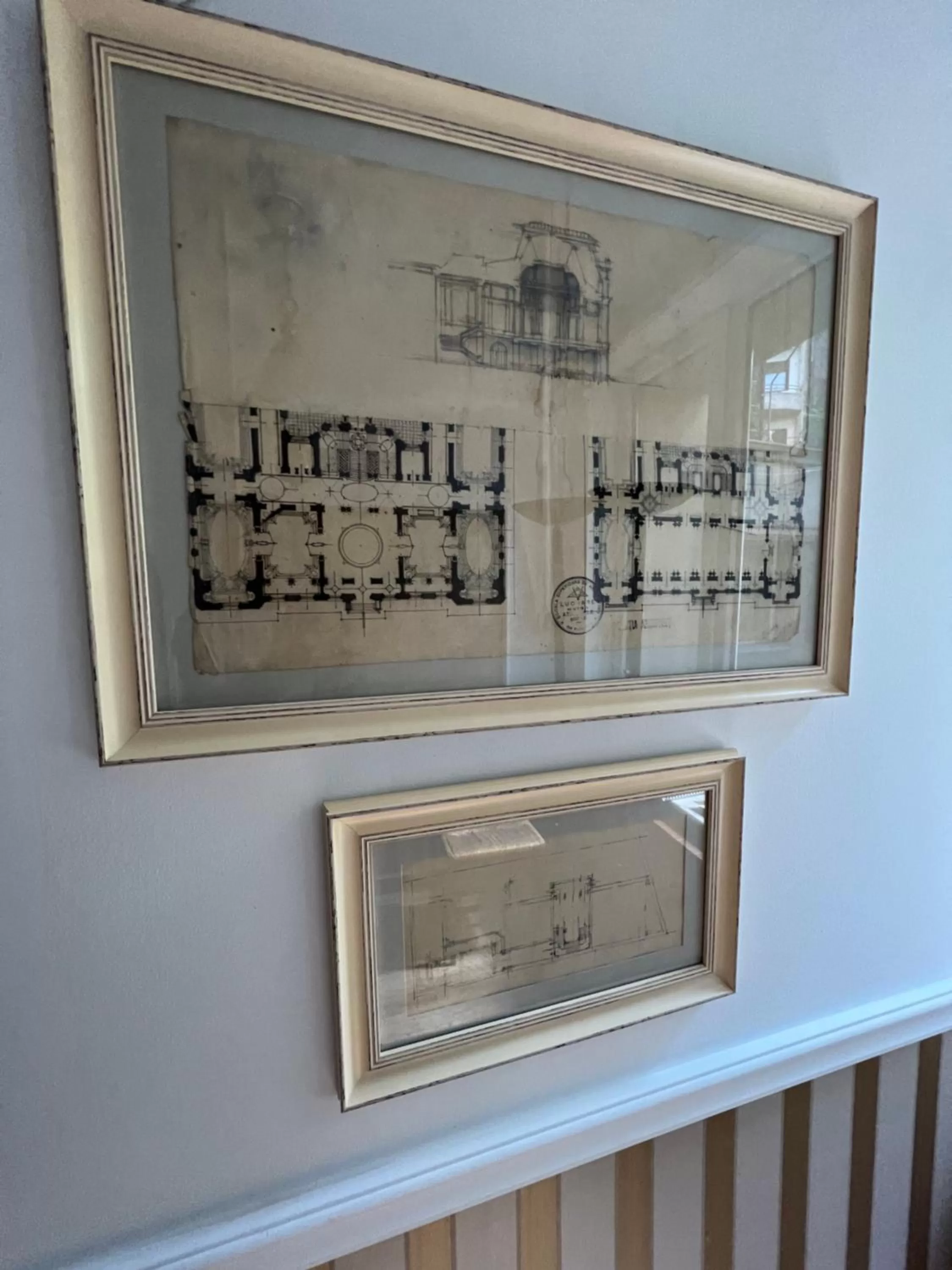 Decorative detail in Hotel Boutique Cathedral Plaza Residences room for rent downtown